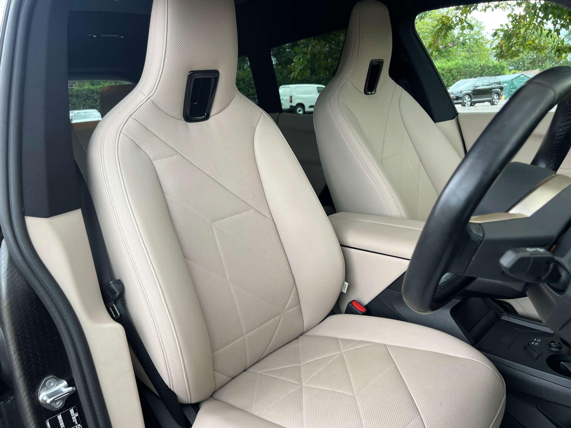 BMW iX view 7