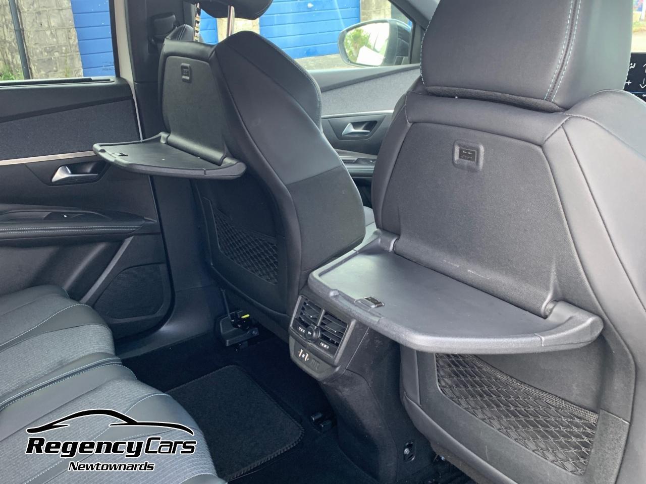 Peugeot 5008 view 15
