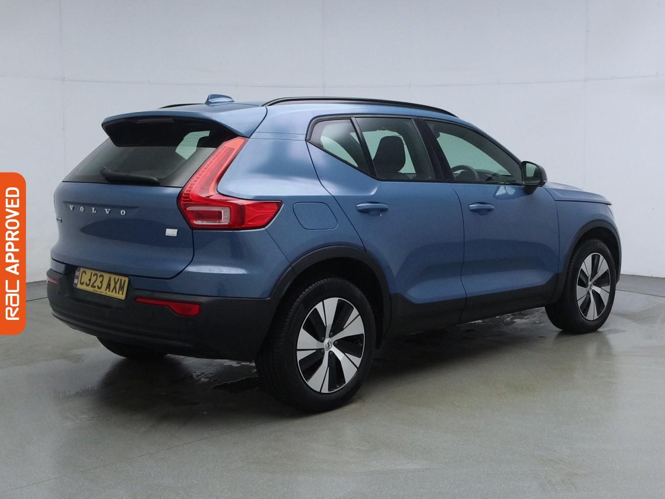 Volvo XC40 view 32