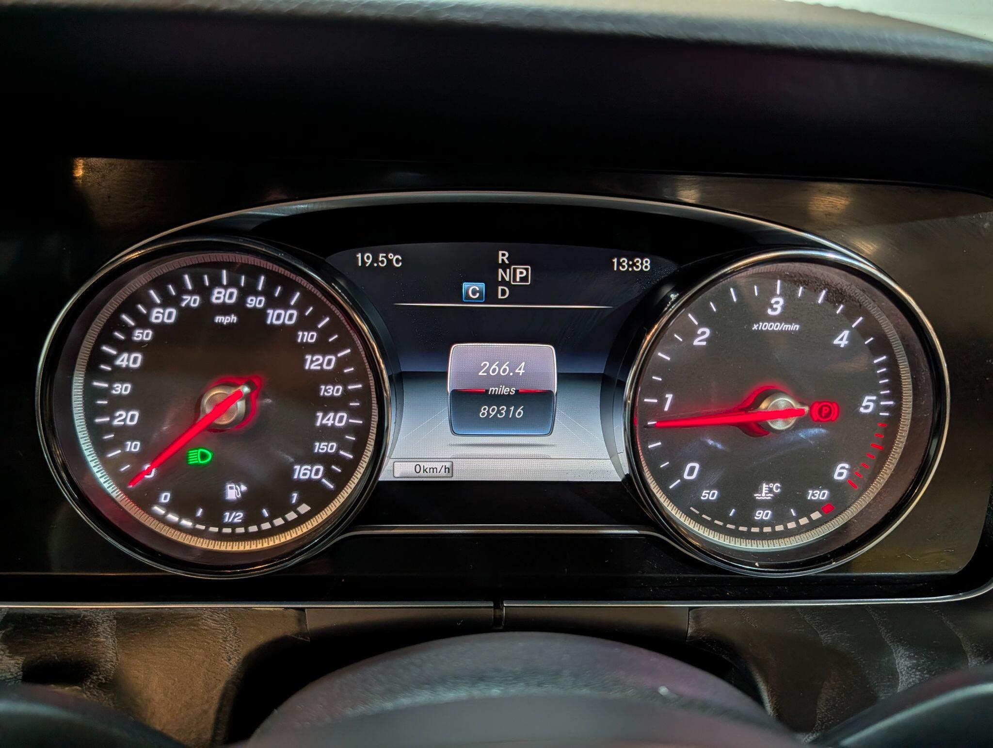 Mercedes-Benz E-Class view 56