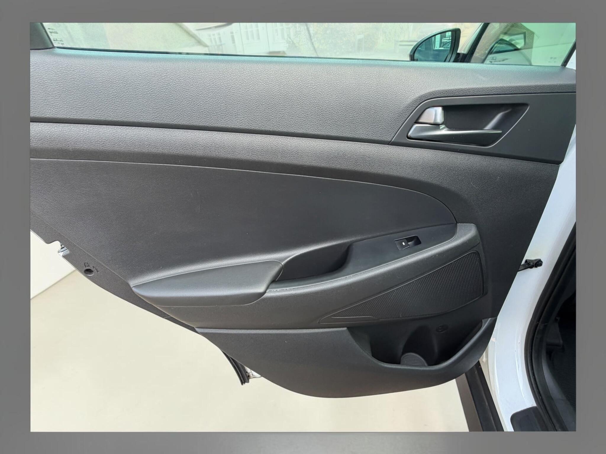 Hyundai Tucson view 31