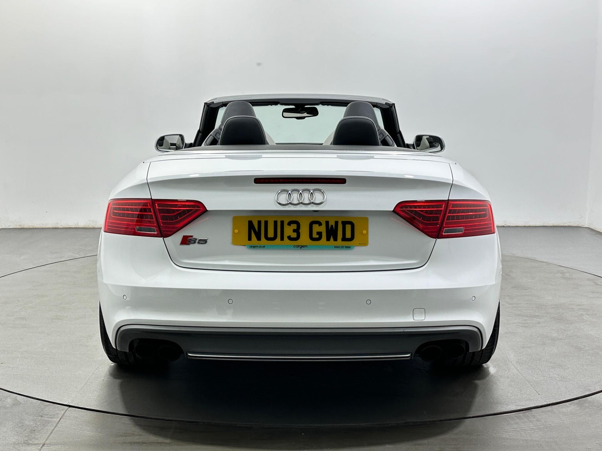 Audi S5 view 7