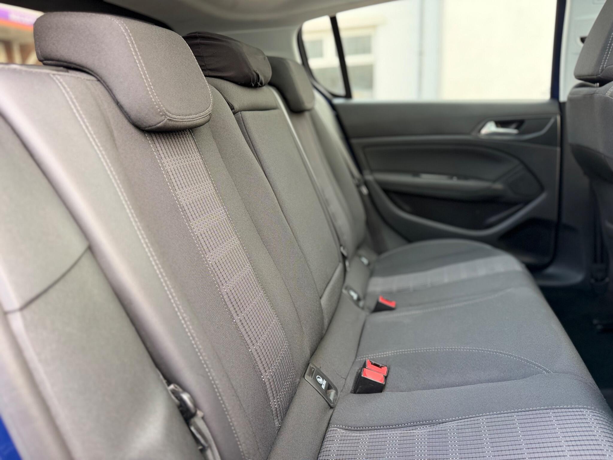 Peugeot 308 view 19