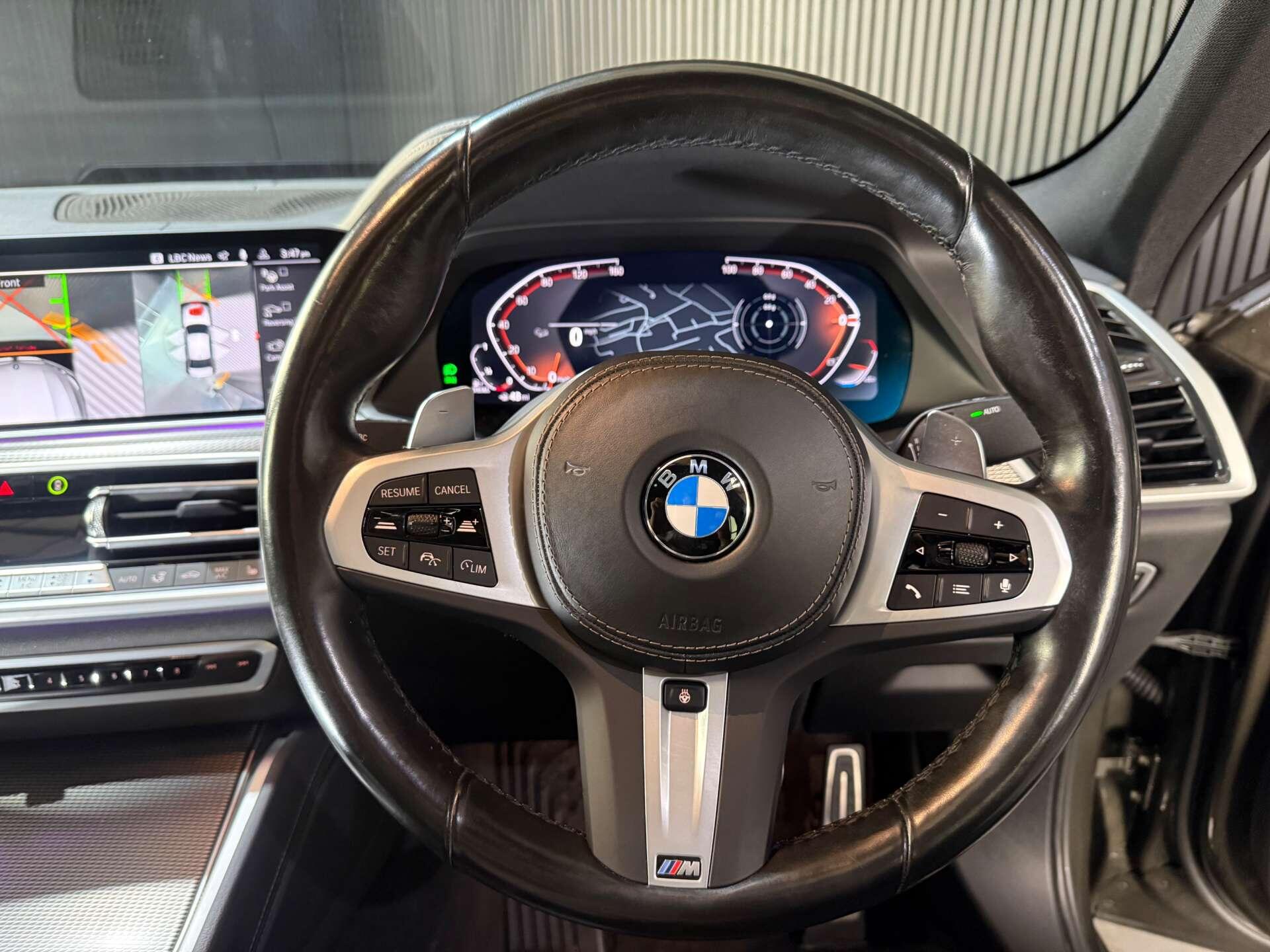 BMW X6 view 37