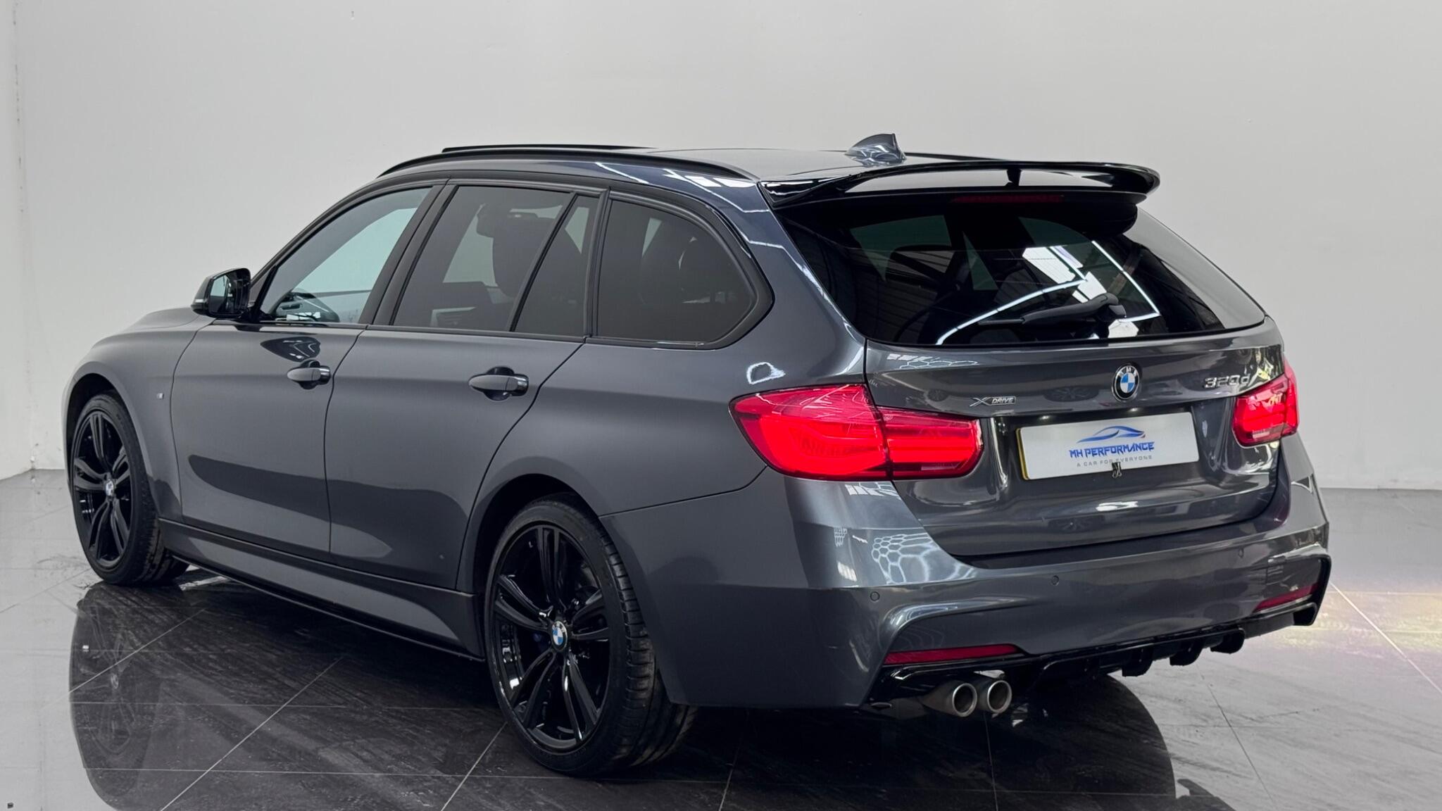 BMW 3 Series view 55