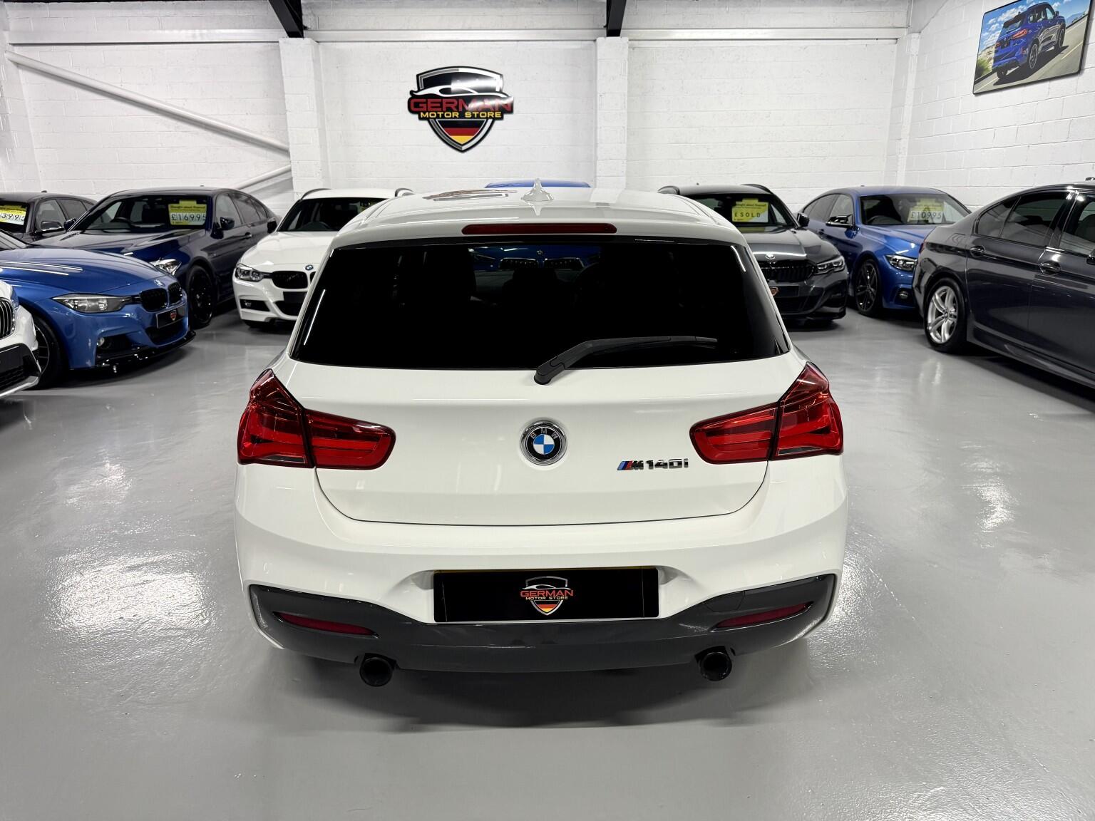 BMW 1 Series view 18
