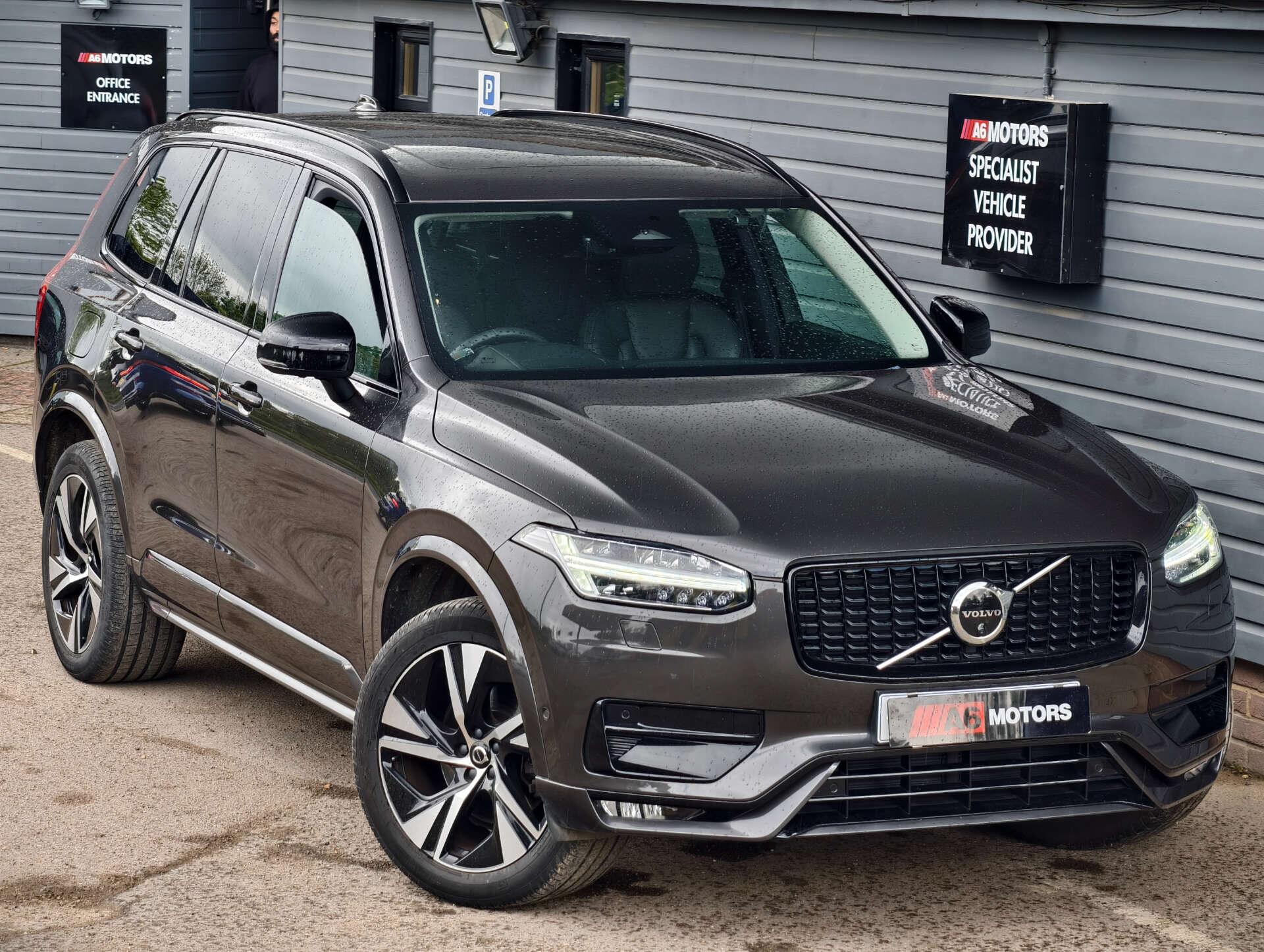 Volvo XC90 view 11
