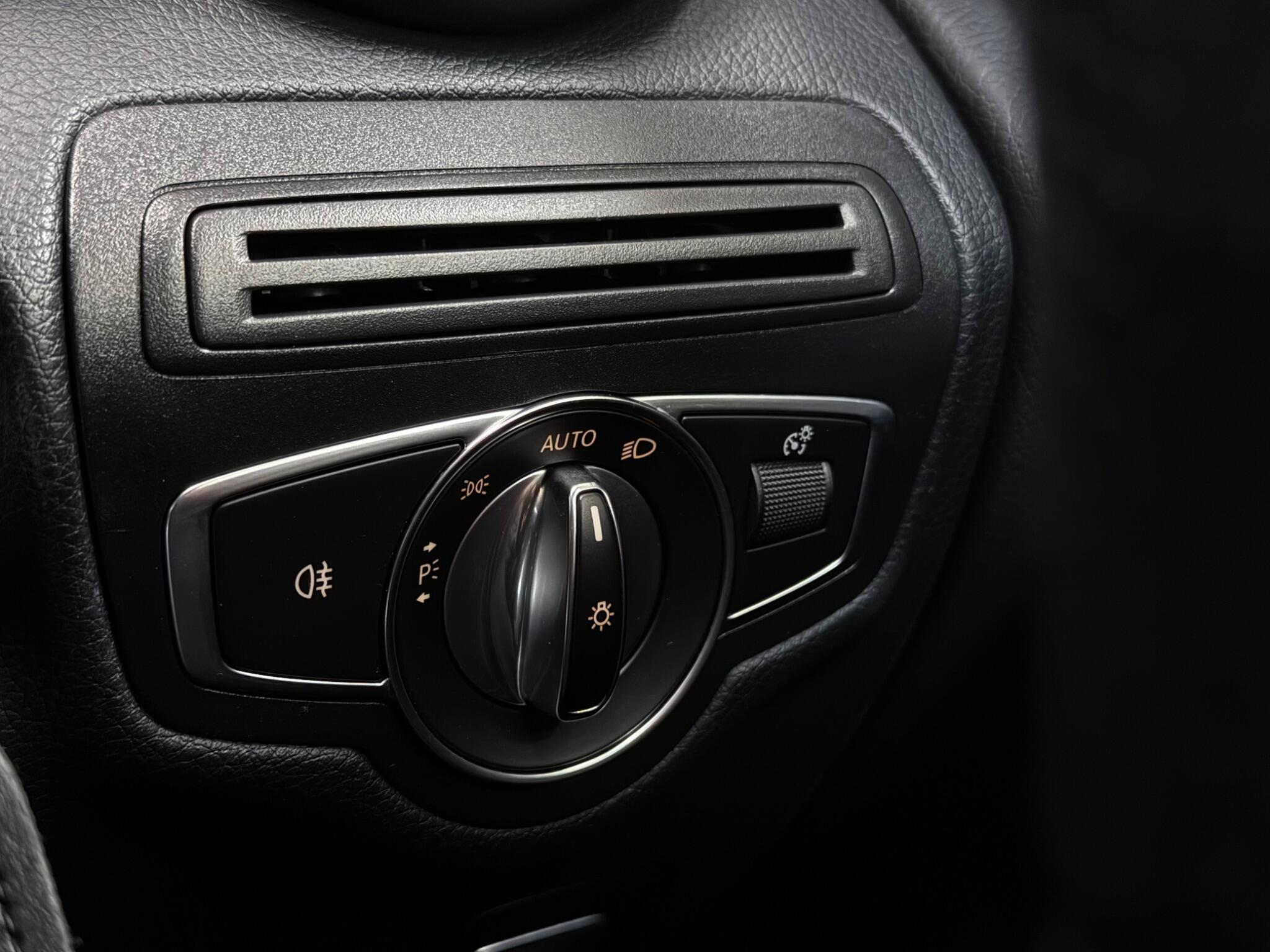 Mercedes-Benz GLC view 21