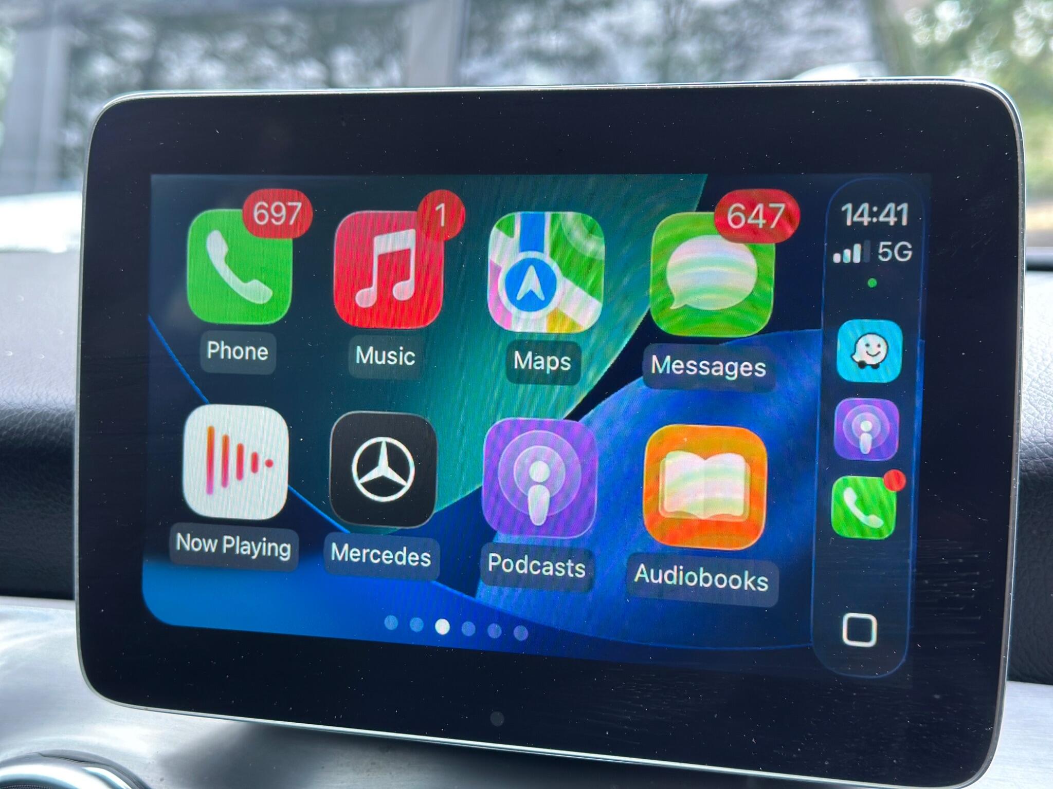Mercedes-Benz Gla view 2