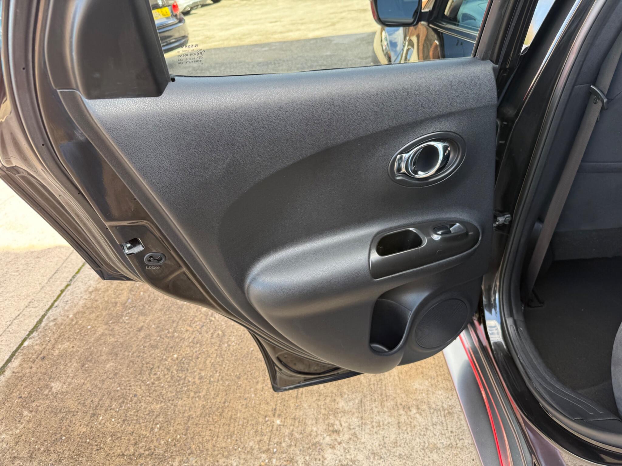 Nissan Juke view 25