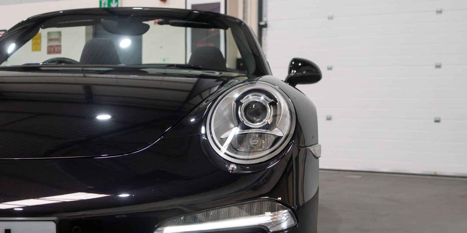 Porsche 911 view 47