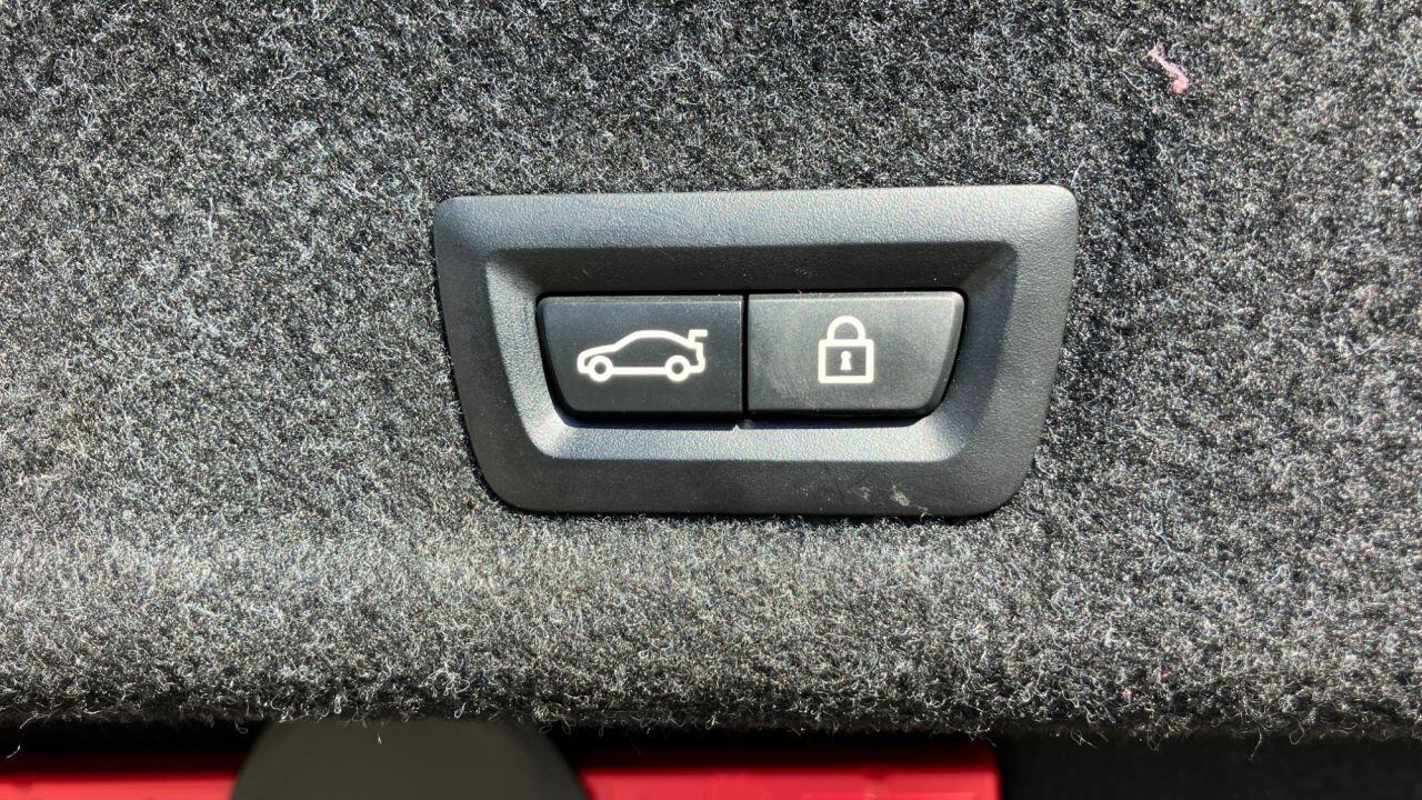 BMW 3 Series view 37