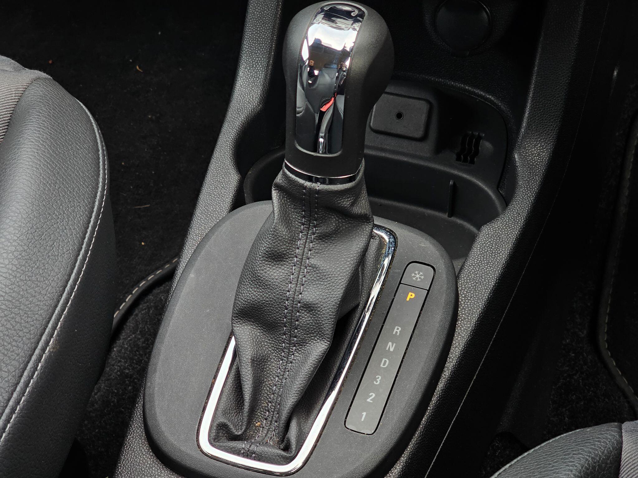 Vauxhall Corsa view 18