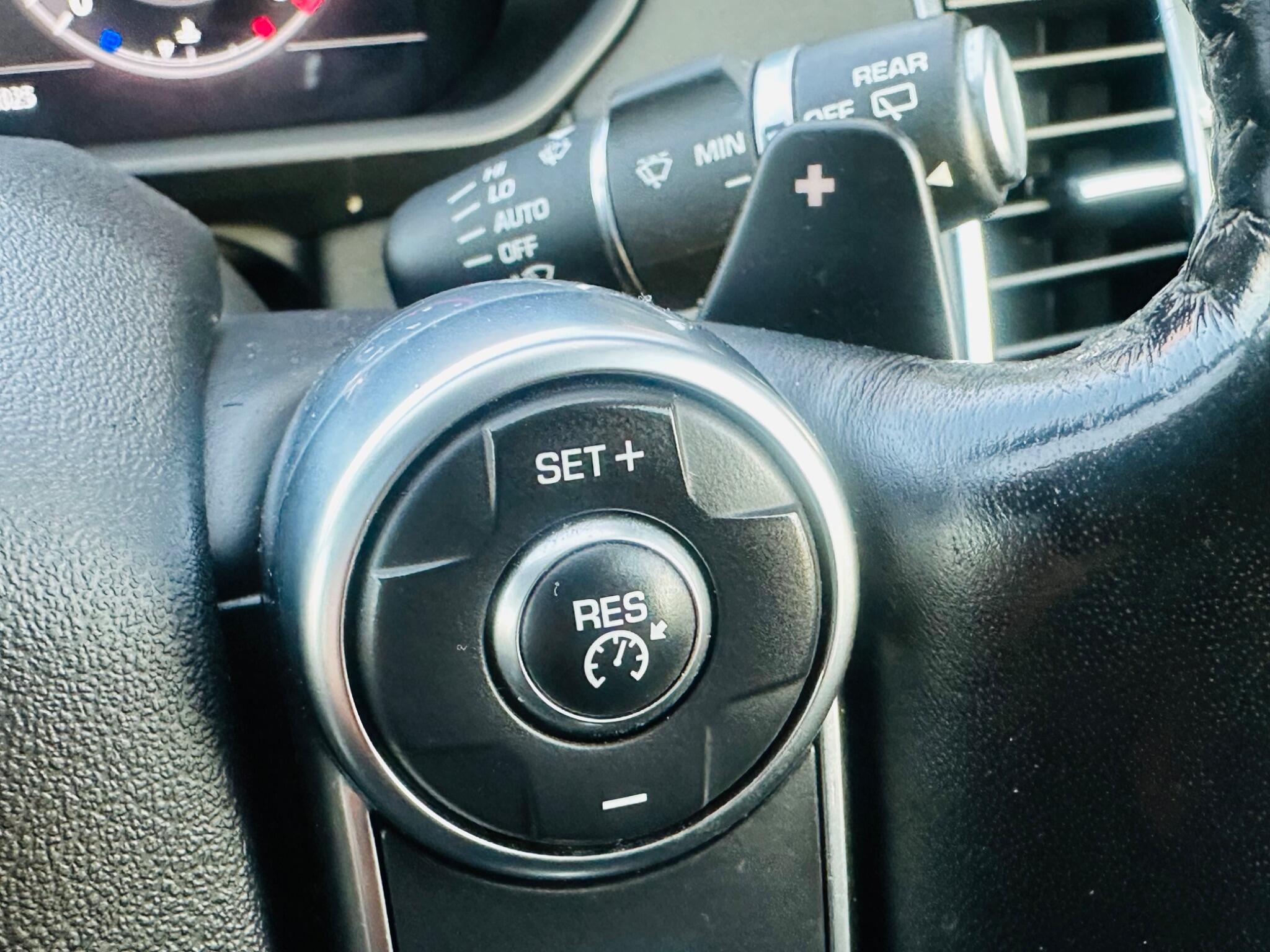 Land Rover Discovery view 38