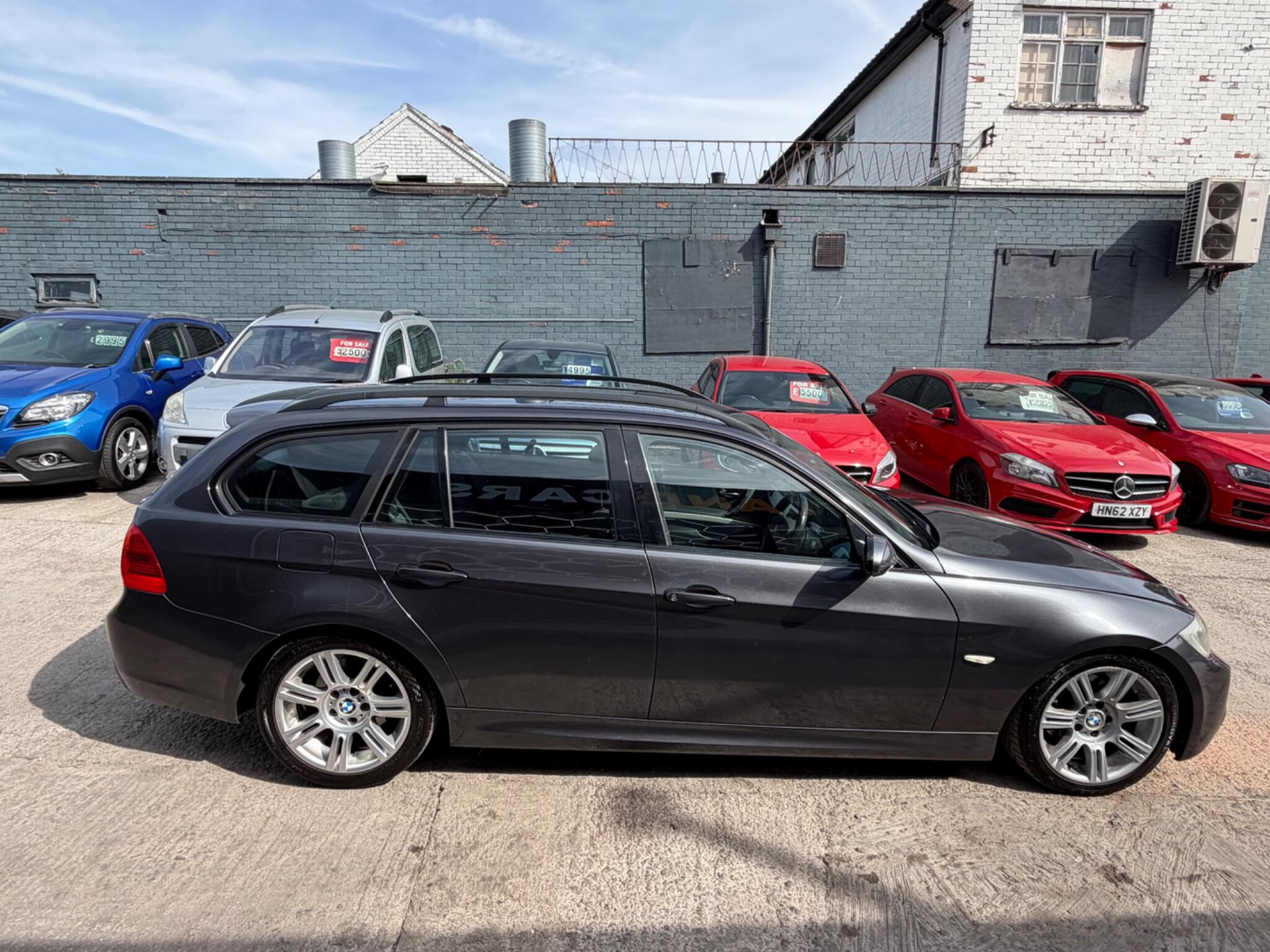 BMW 3 Series view 12