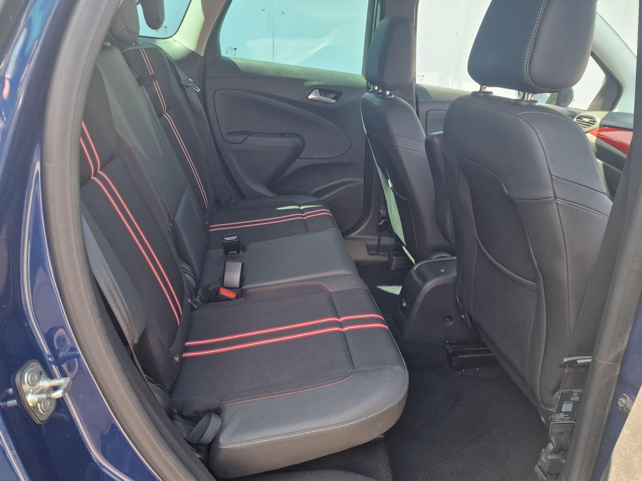 Vauxhall Crossland view 32