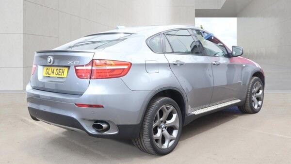 BMW X6 view 4