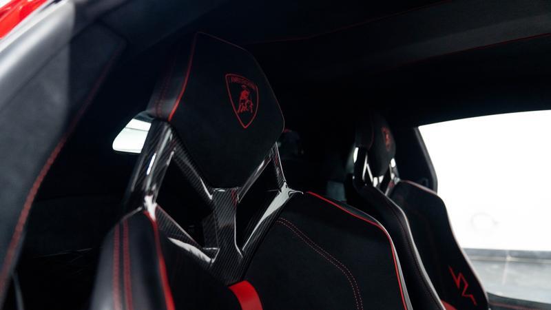 Lamborghini Aventador view 32
