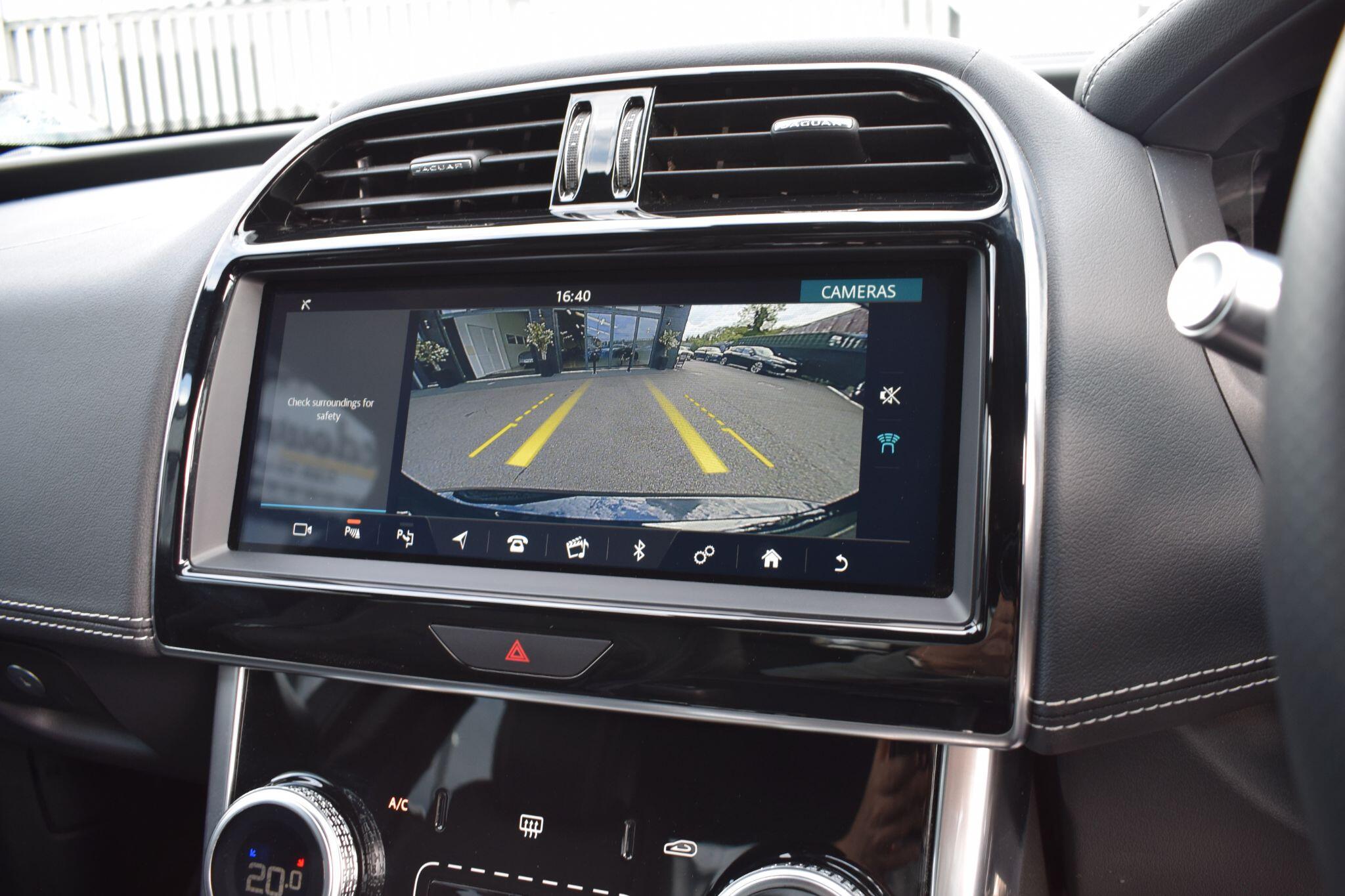 Jaguar Xe view 19