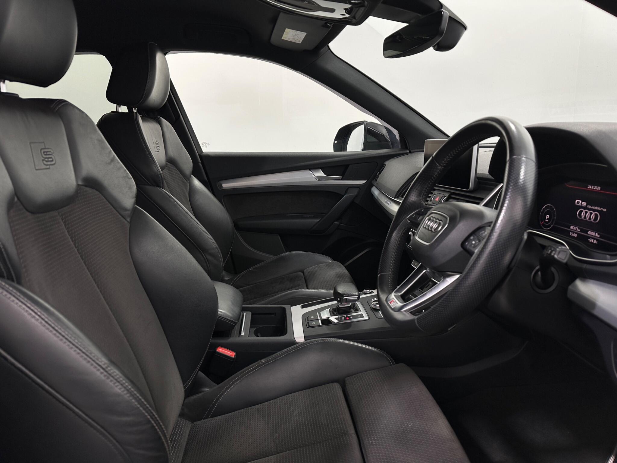 Audi Q5 view 33