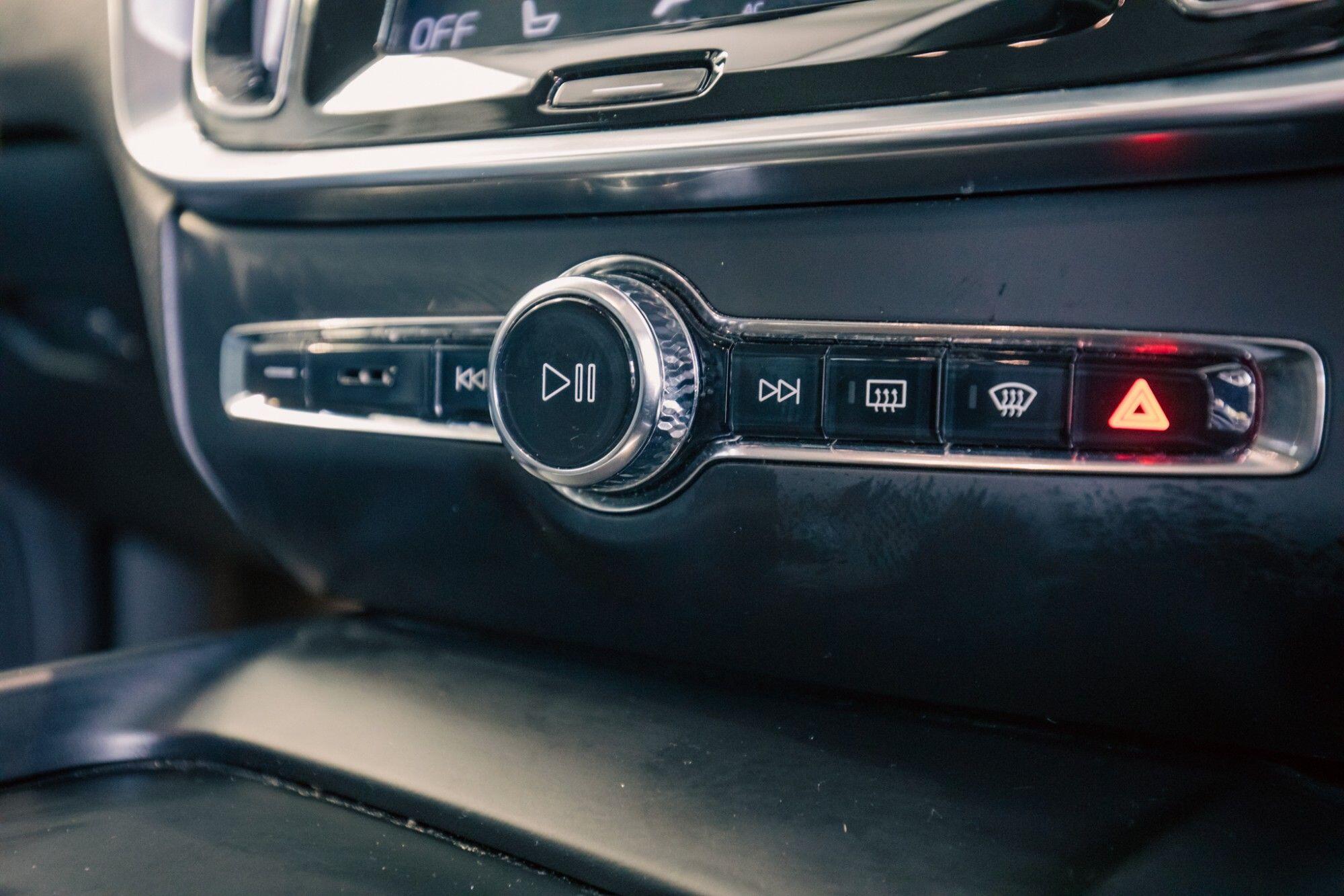 Volvo V60 view 19