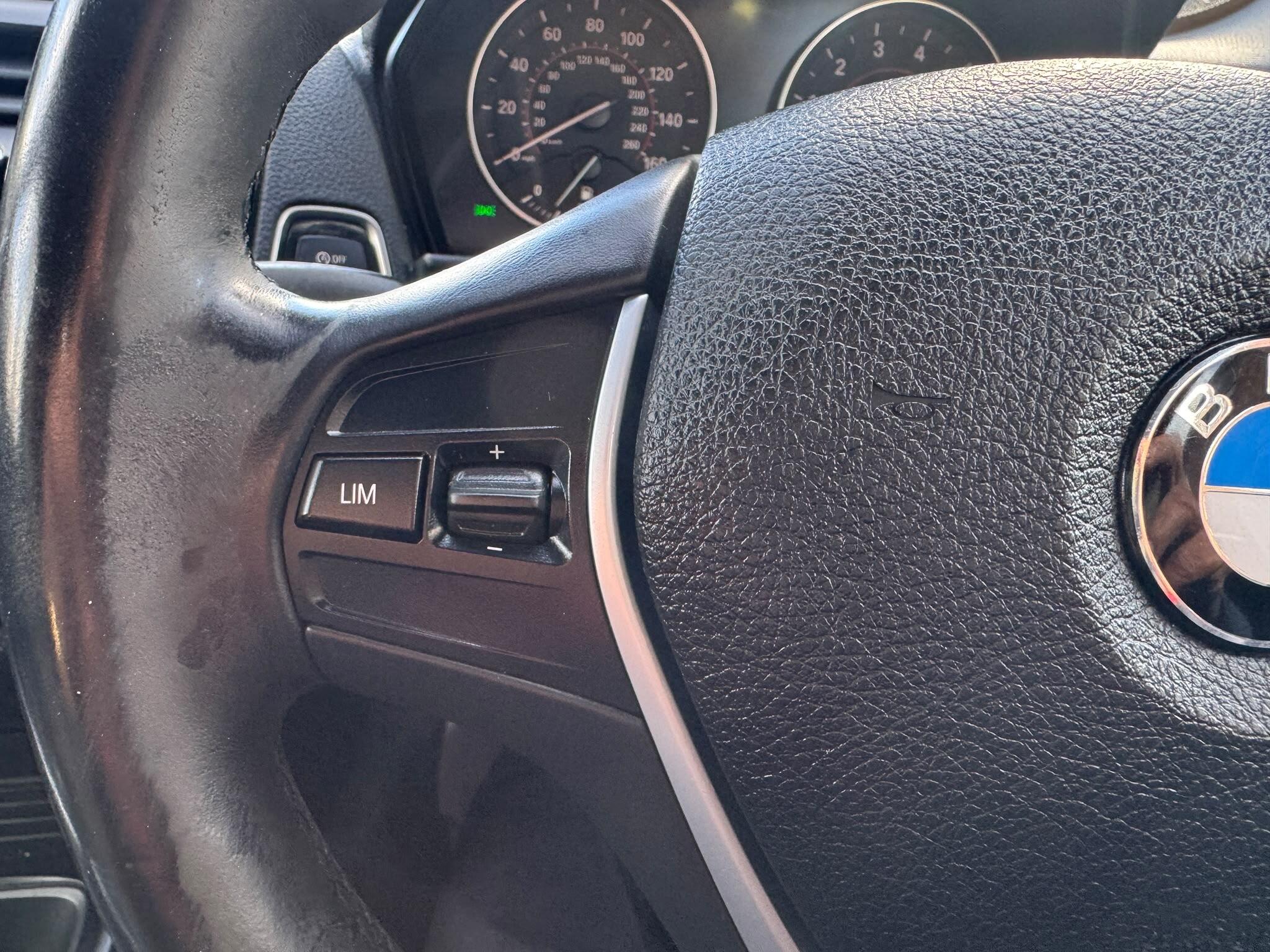 BMW 1 Series view 19