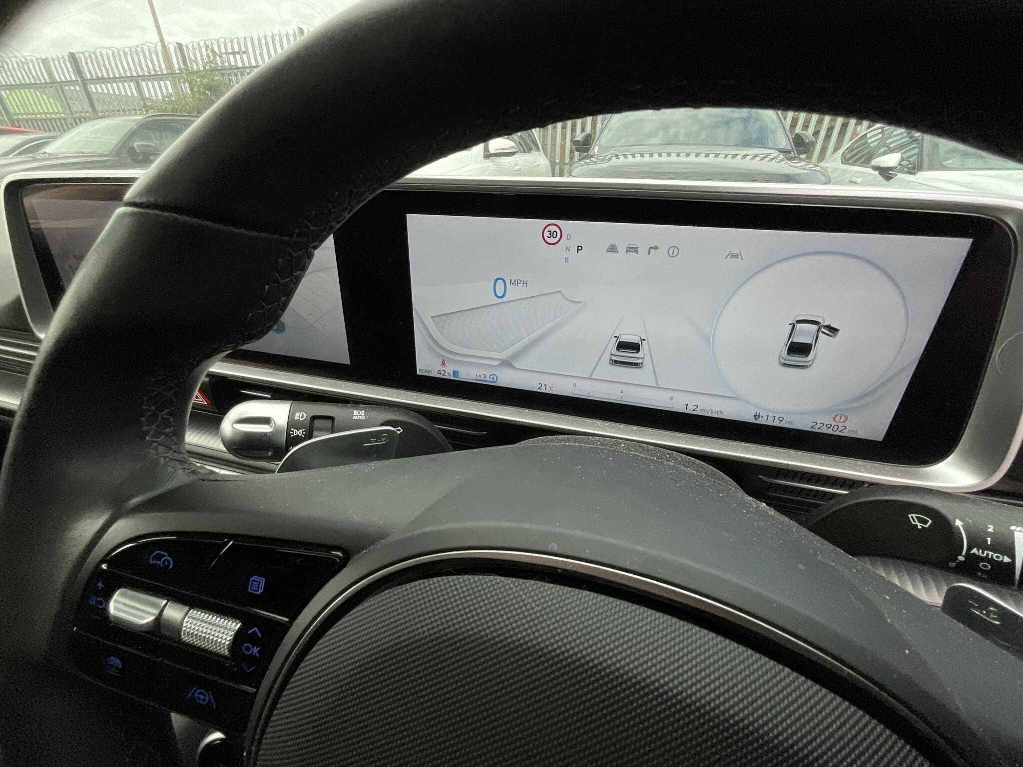 Hyundai Ioniq 6 view 26