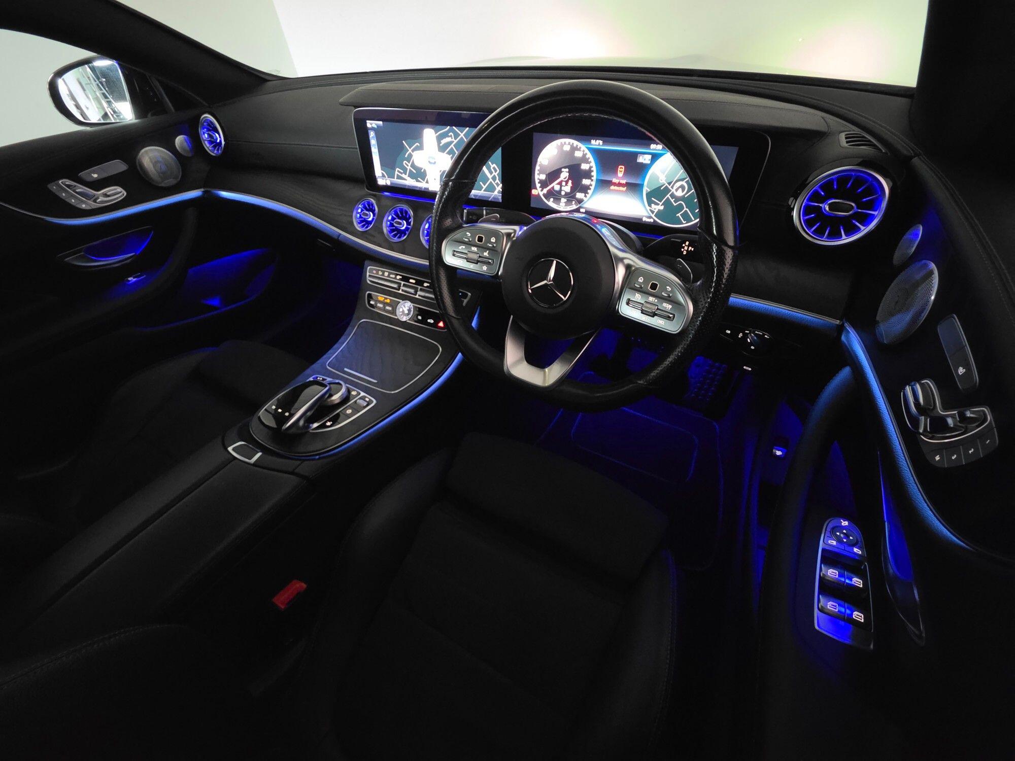 Mercedes-Benz E-Class view 37