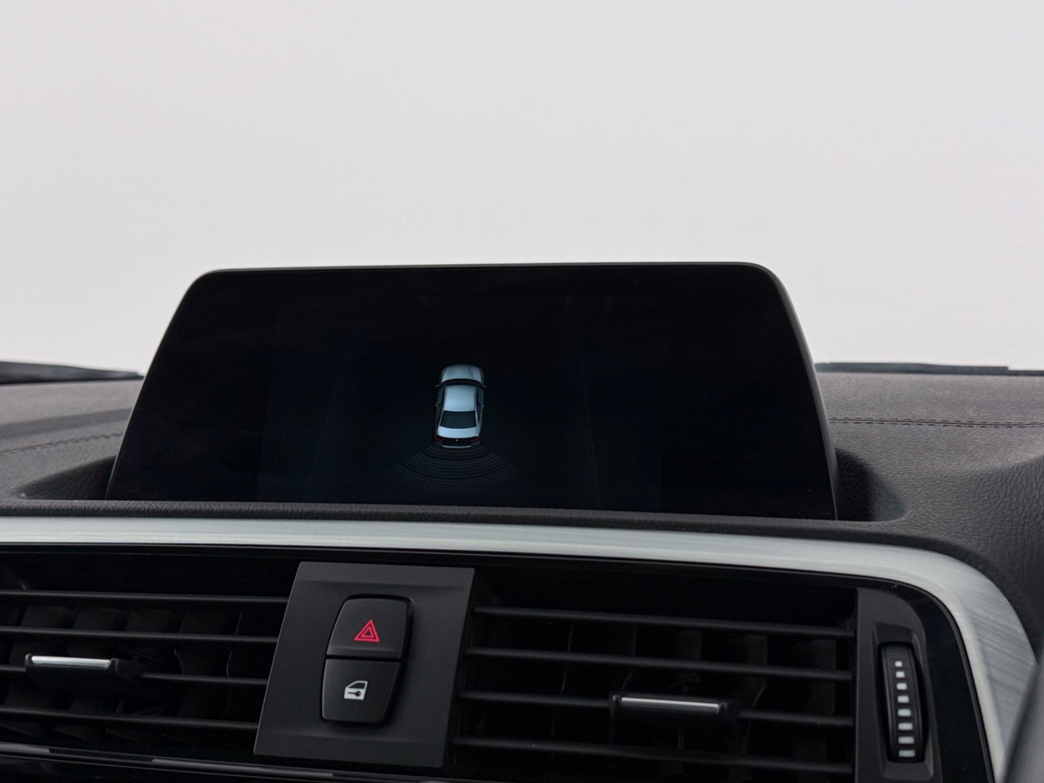BMW 2 Series view 22