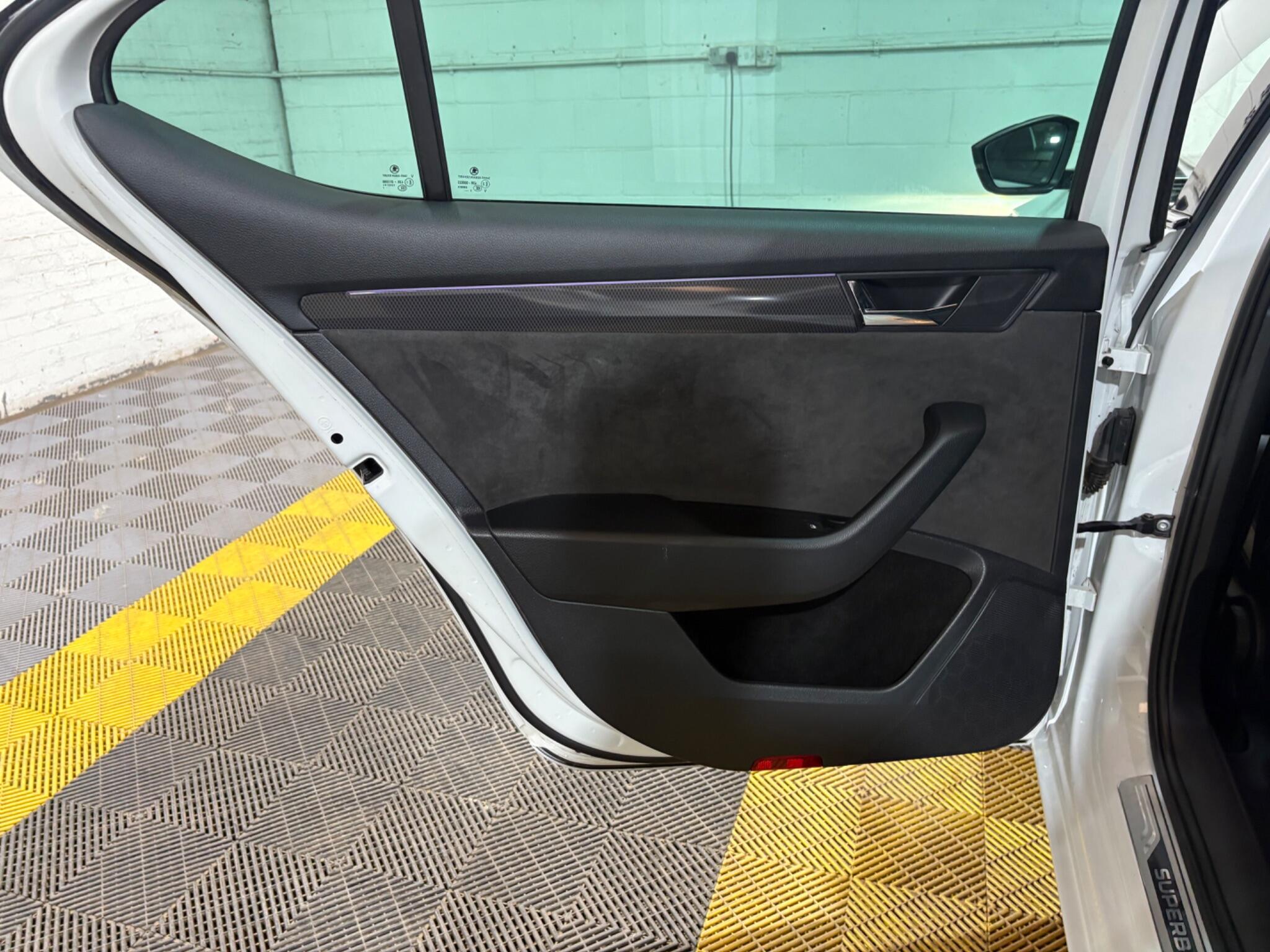 Skoda Superb view 42