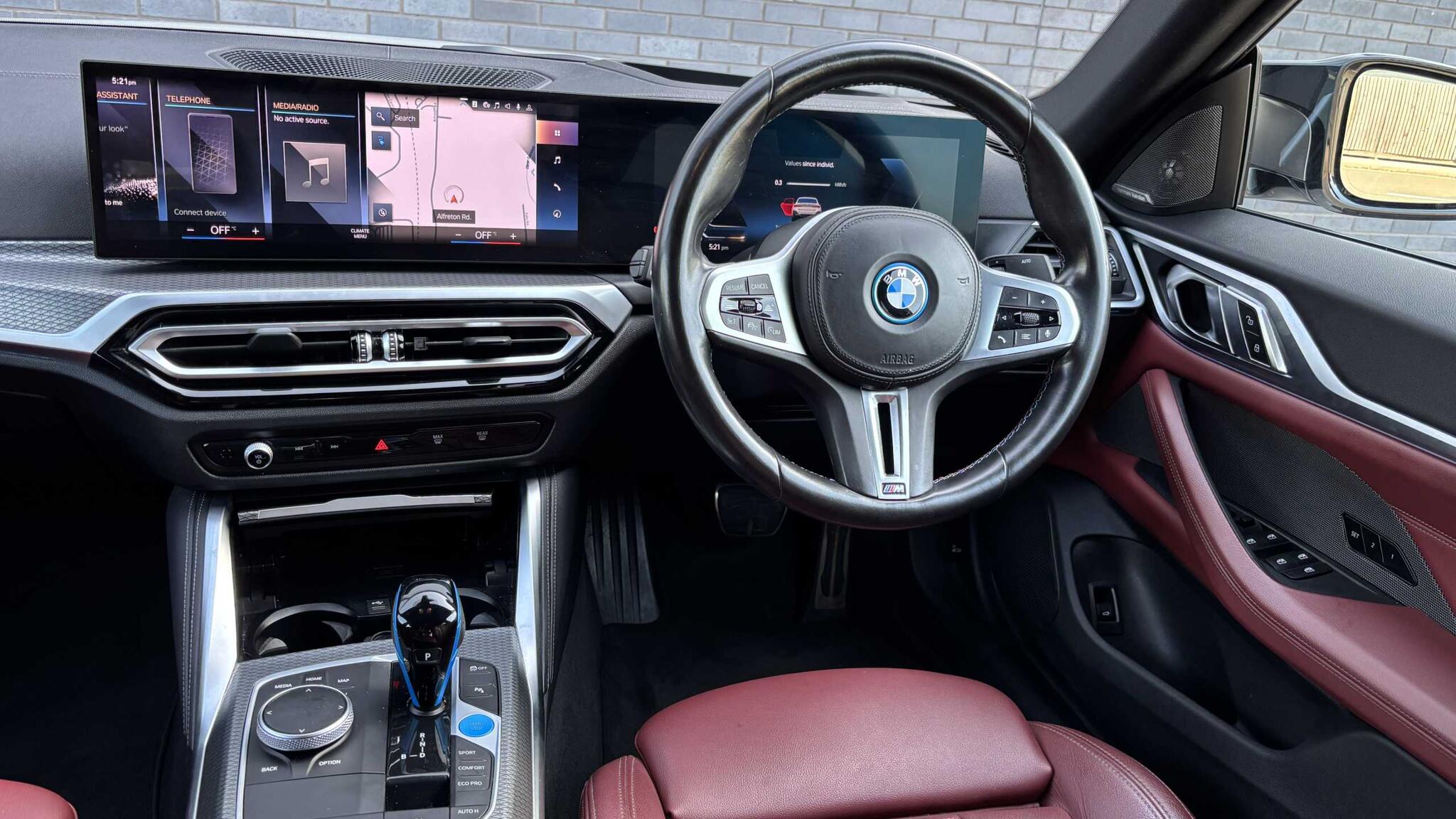 BMW i4 view 4
