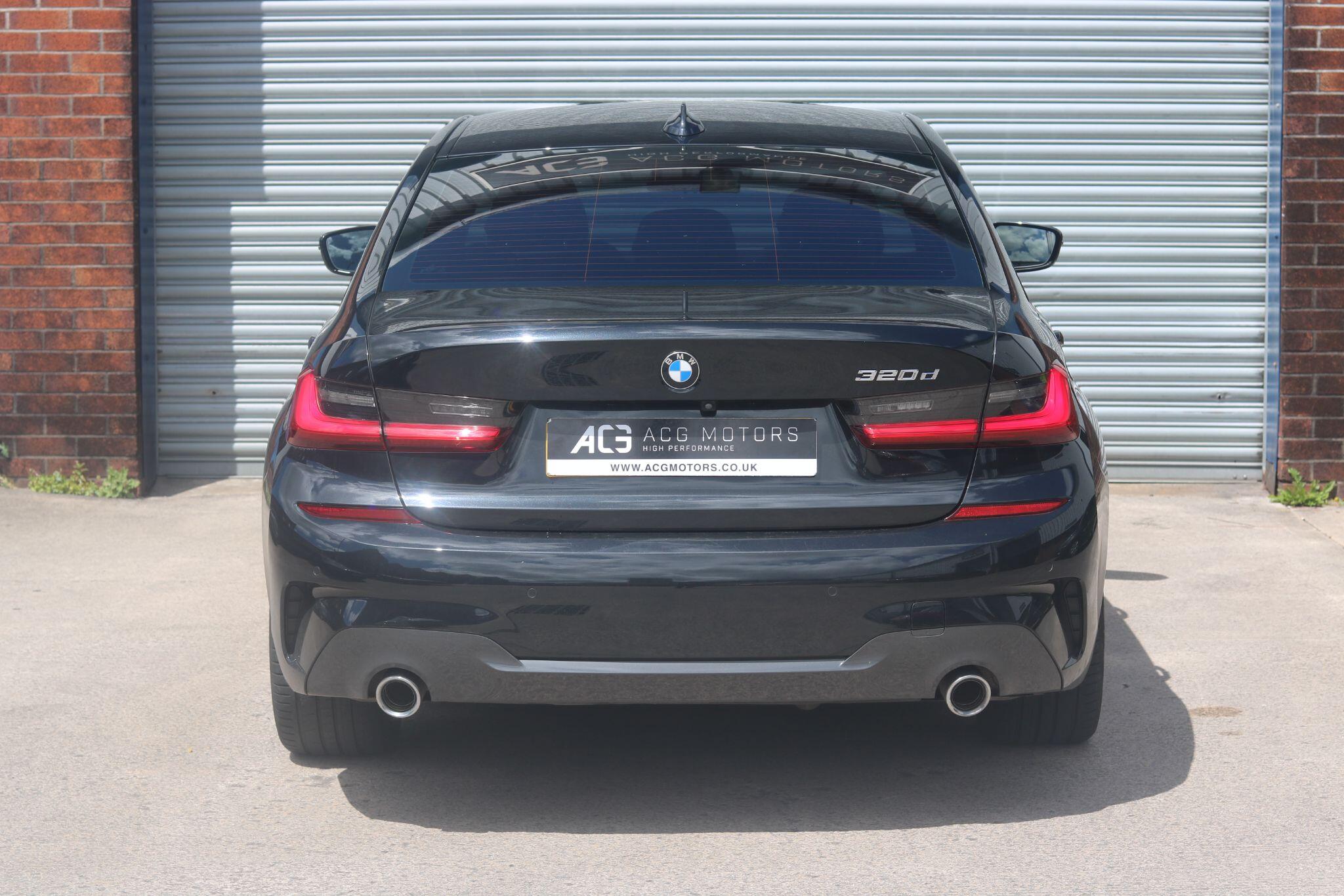 BMW 3 Series view 4