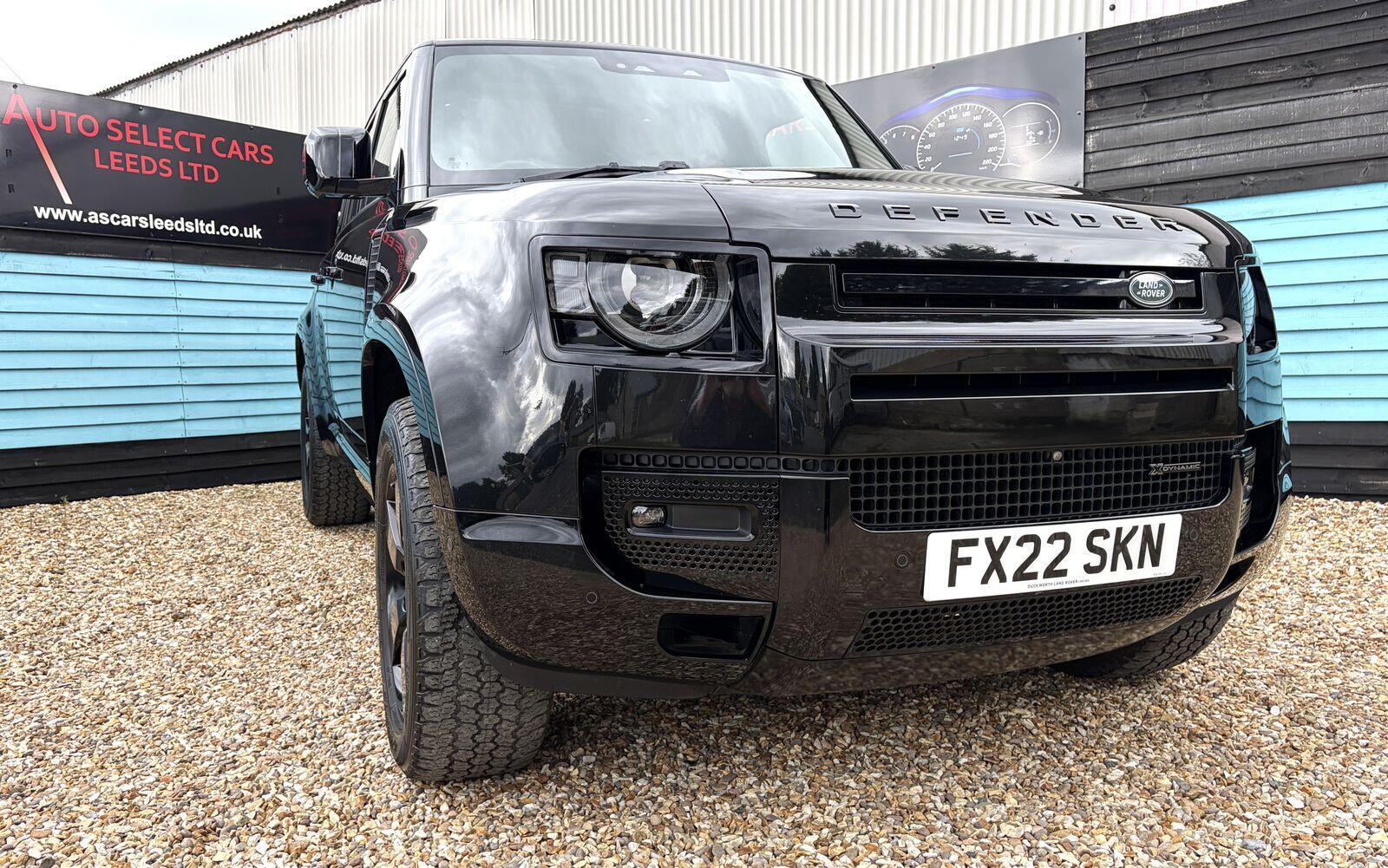 Land Rover Defender view 22