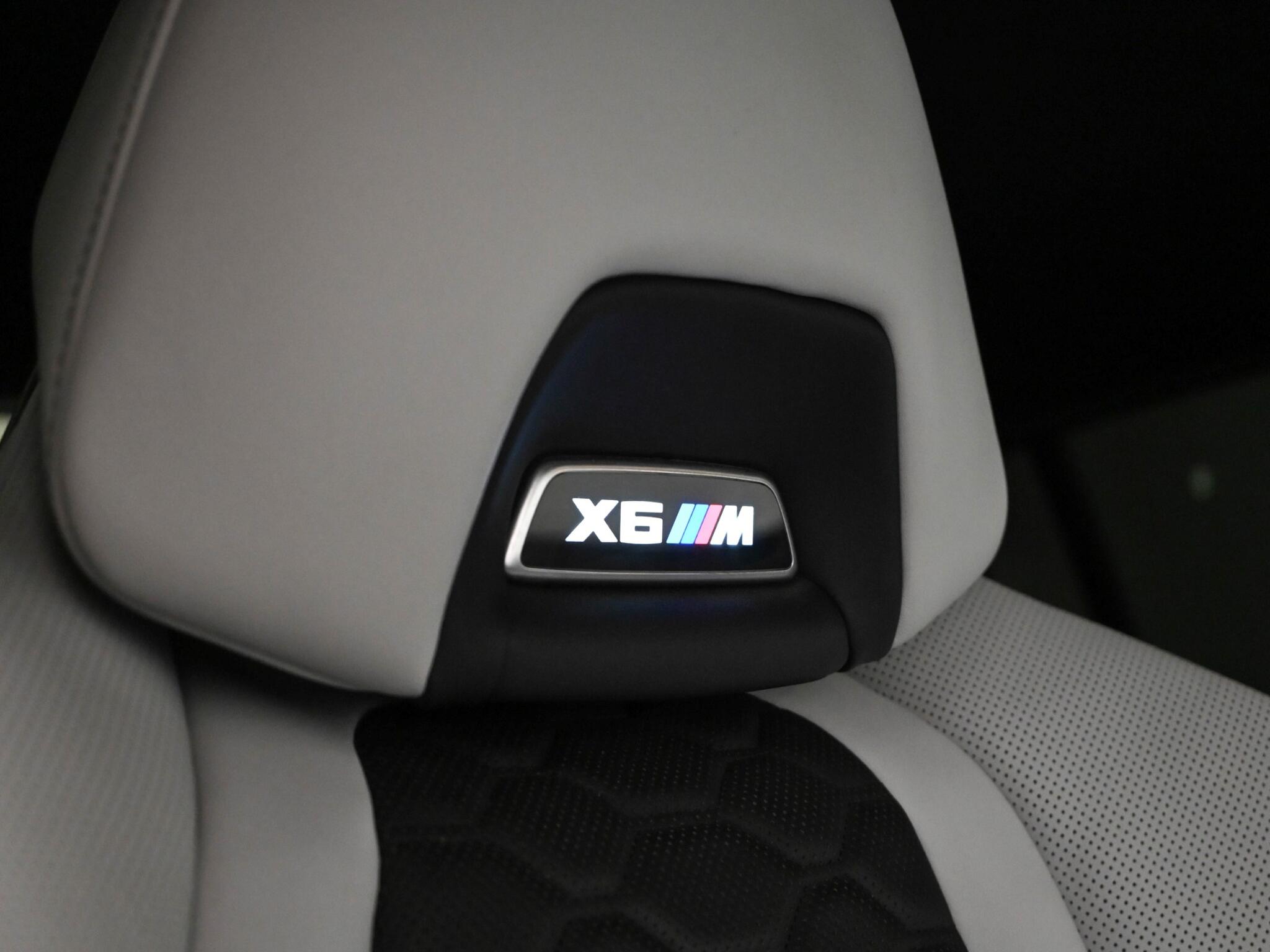 BMW X6 M view 26