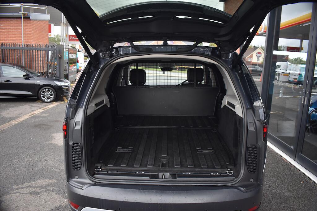 Land Rover Discovery 3 view 33