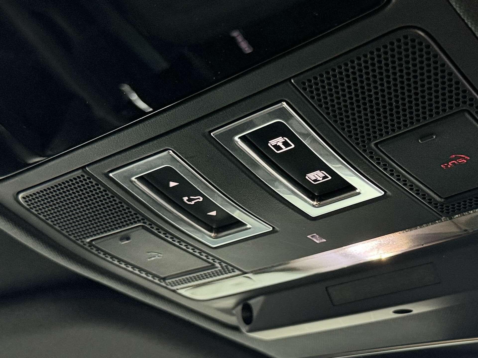 Land Rover Defender view 42