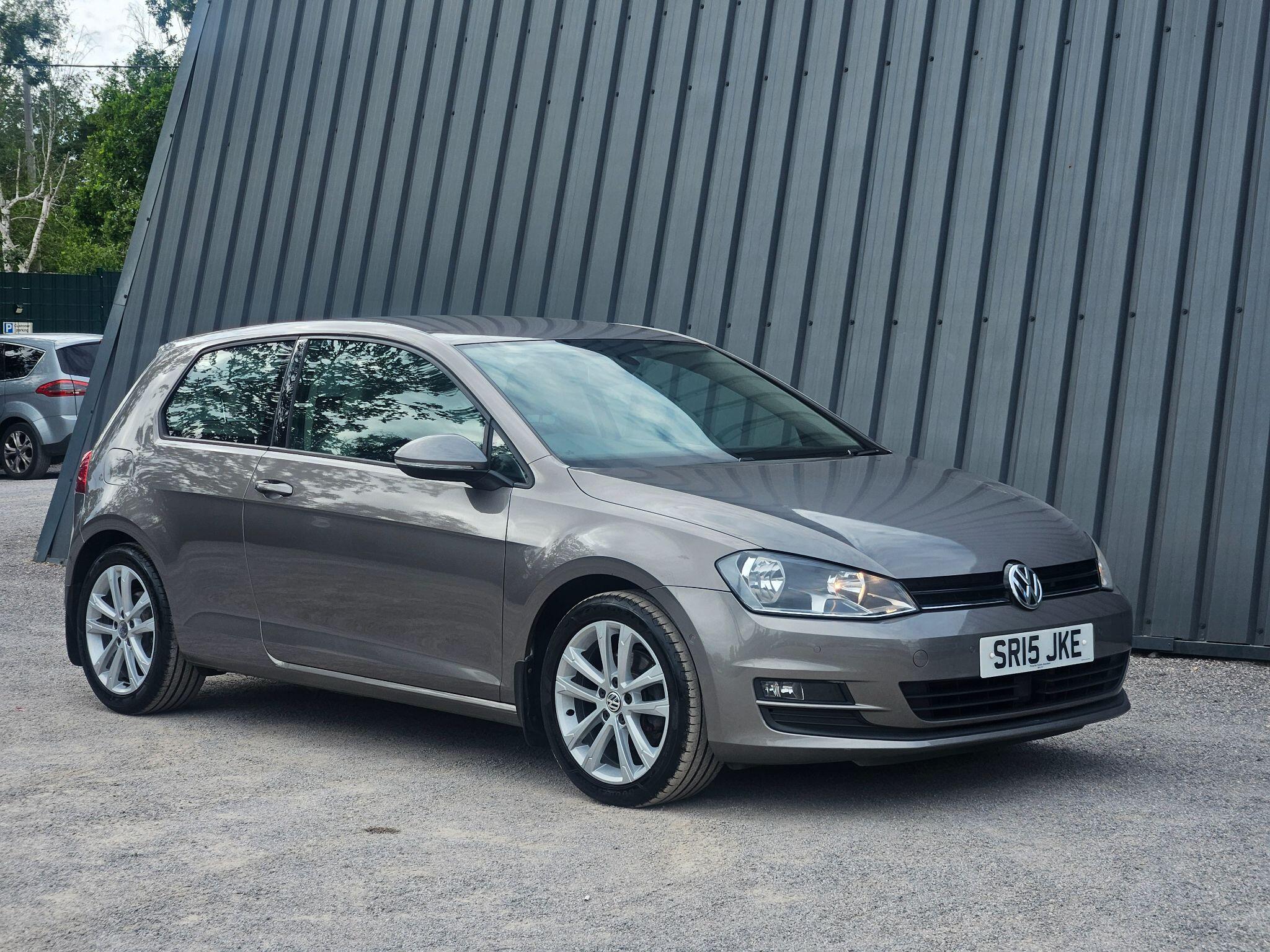 2015 Volkswagen Golf image 7