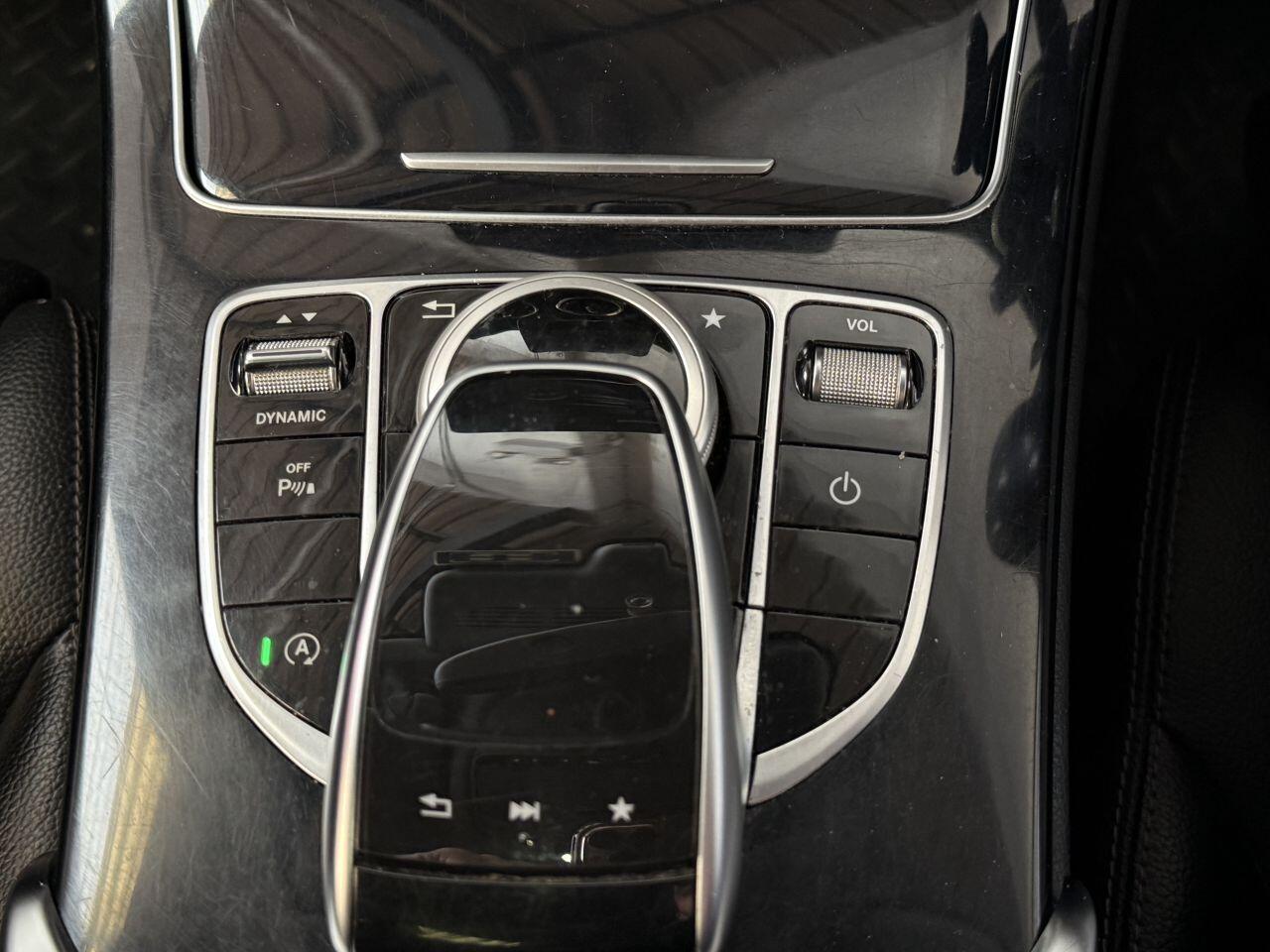 Mercedes-Benz C-Class view 54