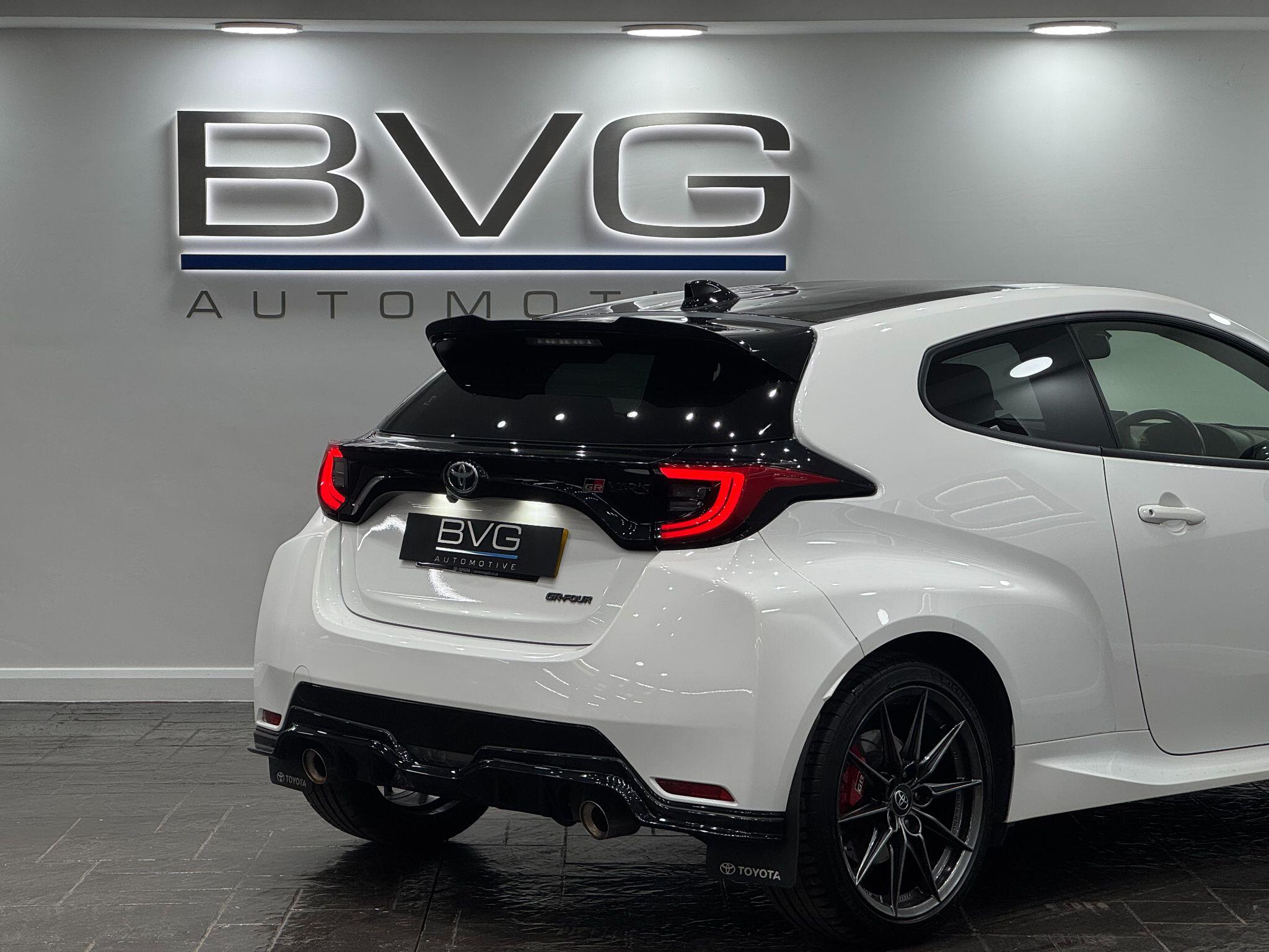 Toyota Yaris view 19