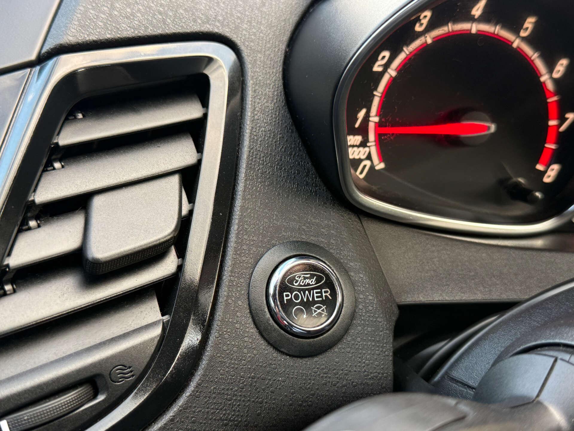Ford Fiesta view 51