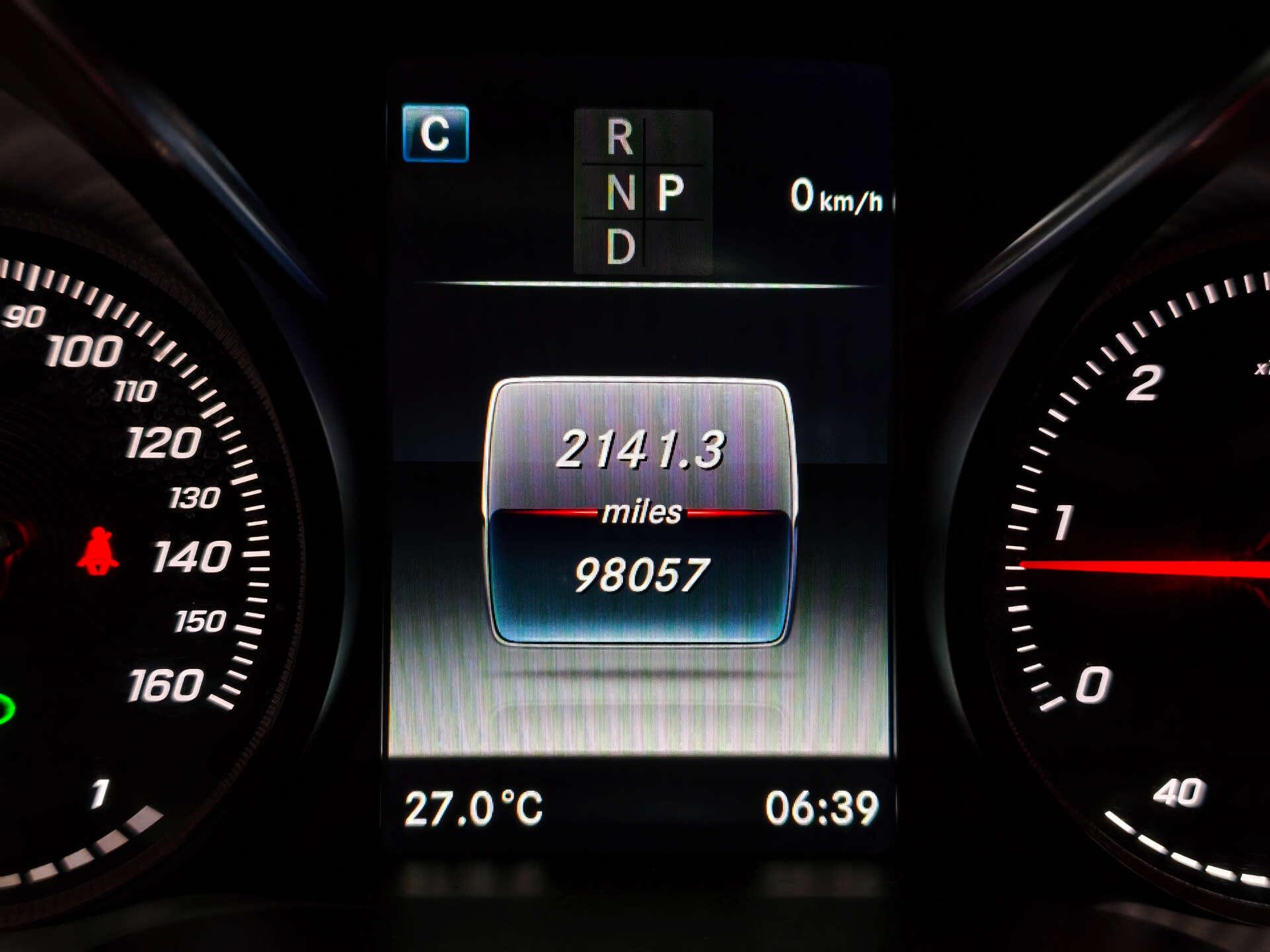 Mercedes-Benz C Class view 24