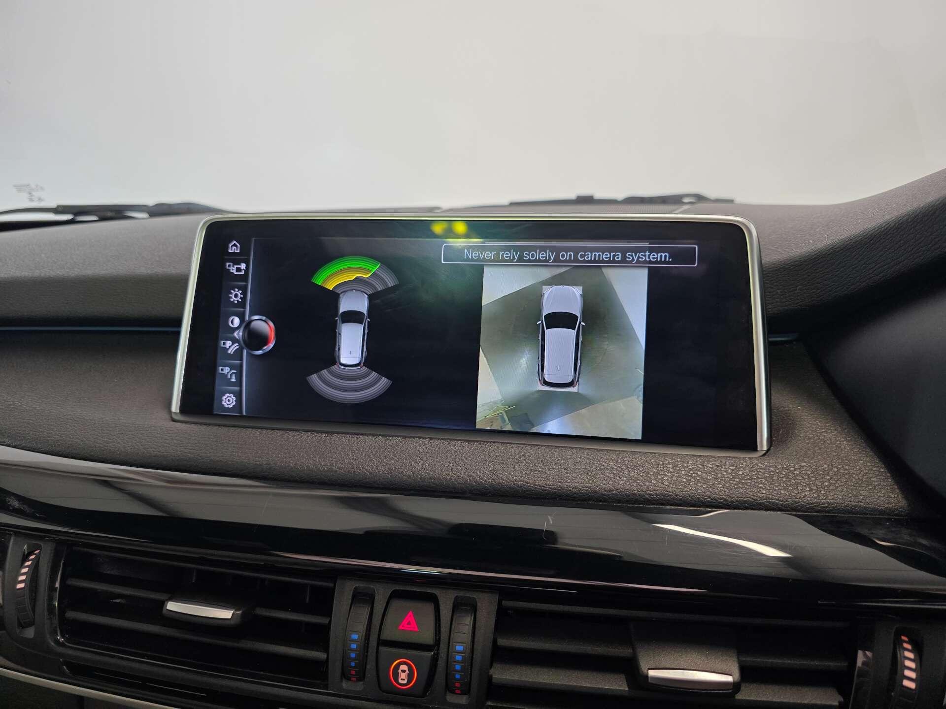 BMW X5 view 31