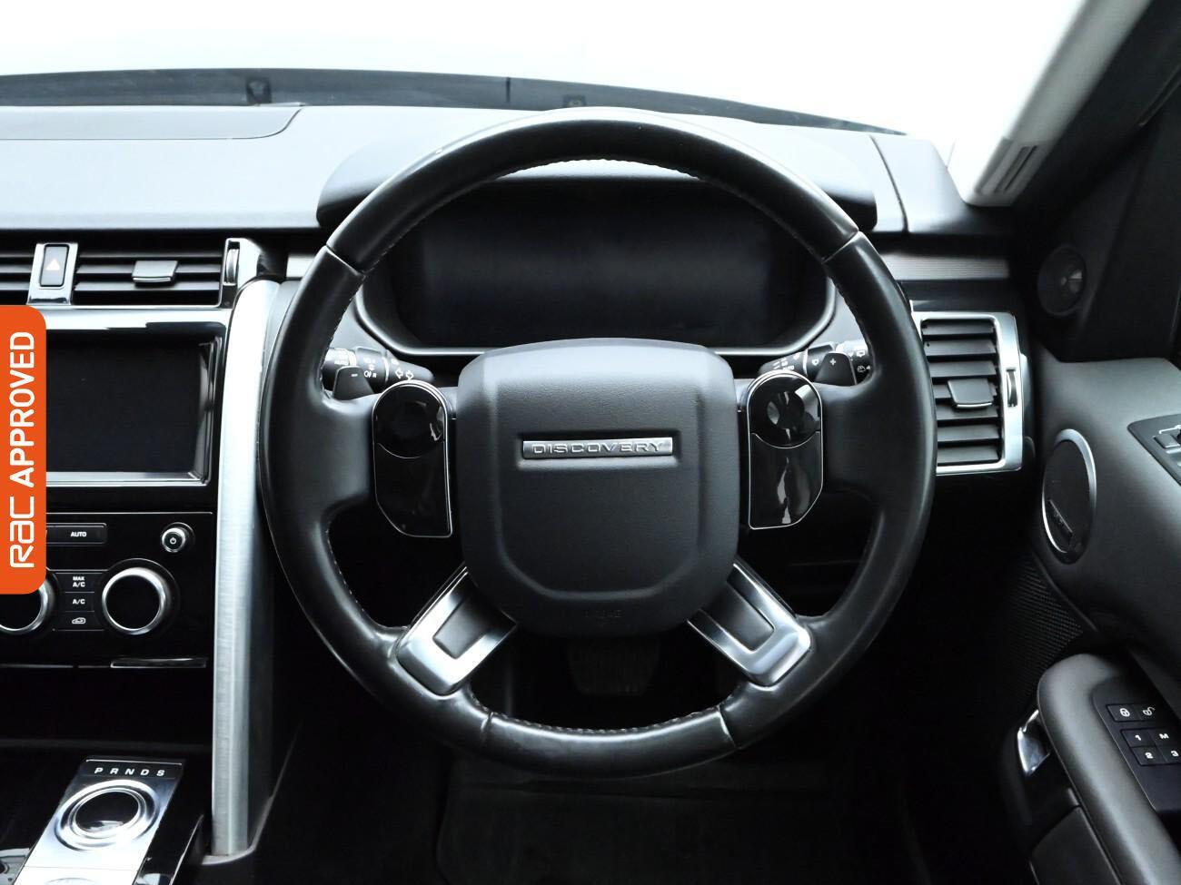 Land Rover Discovery view 9