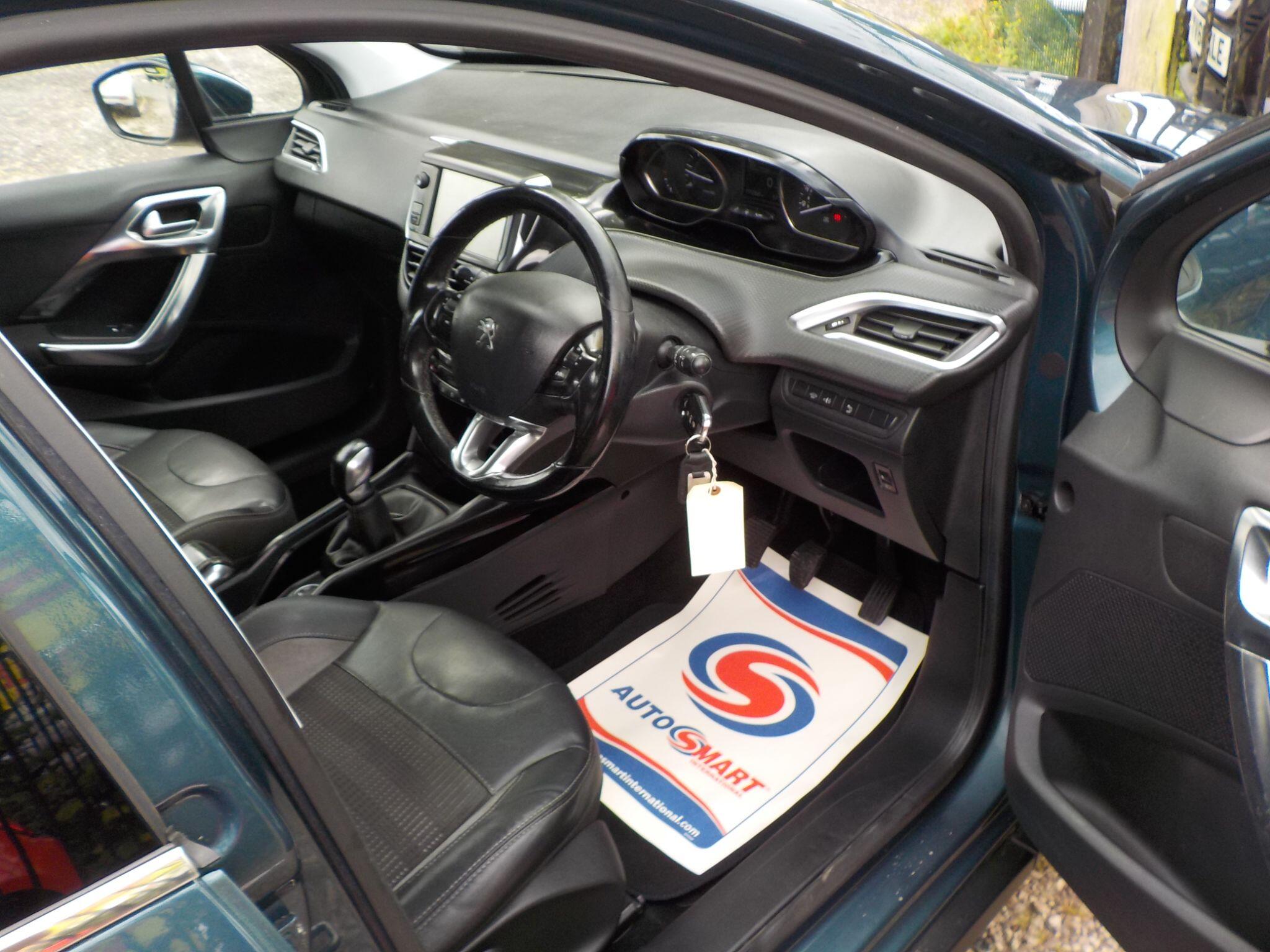 Peugeot 2008 1.6 BlueHDi Allure Euro 6 5dr