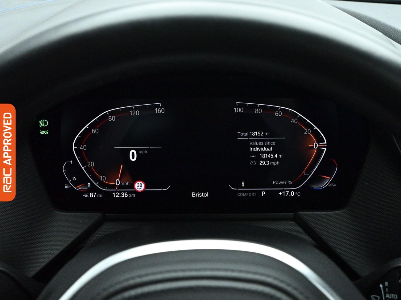 BMW 1 Series view 11