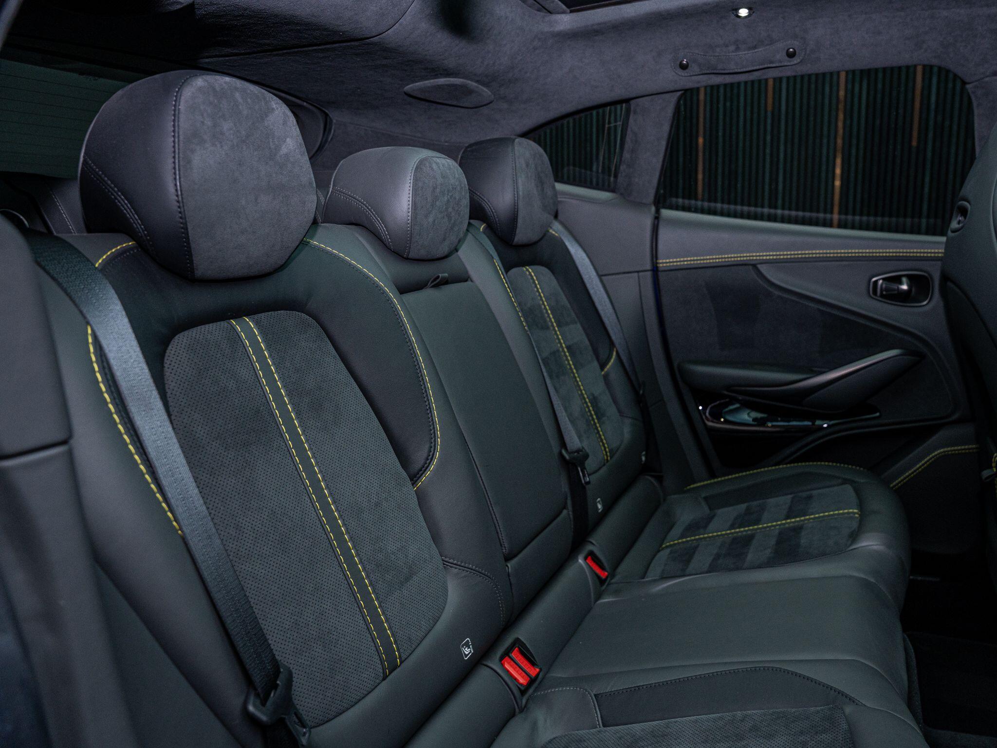 Aston Martin DBX view 14