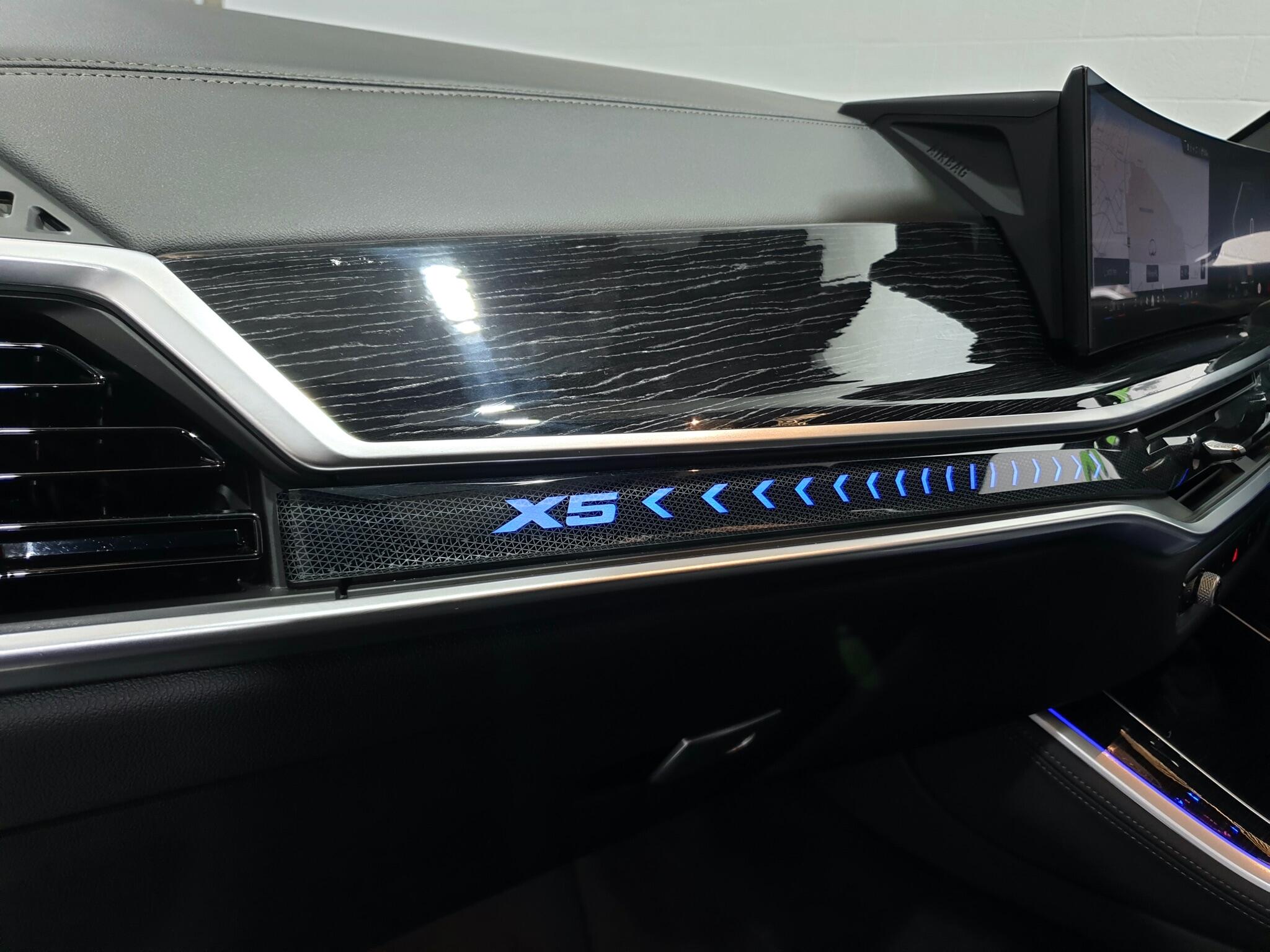 BMW X5 view 58
