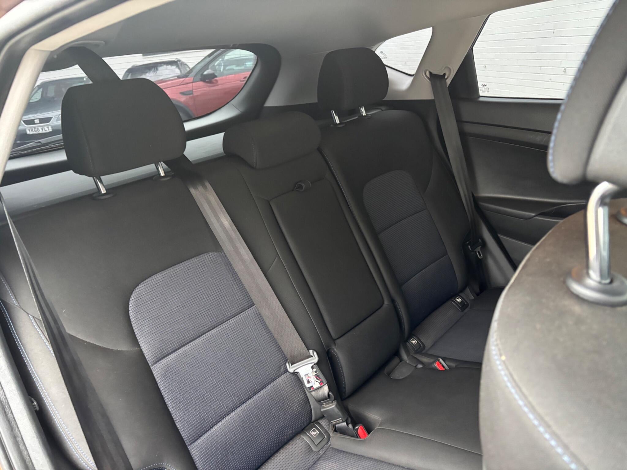 2017 Hyundai TUCSON 1.7 CRDi Blue Drive SE Euro 6 (s/s) 5dr • 80,000 miles image 13