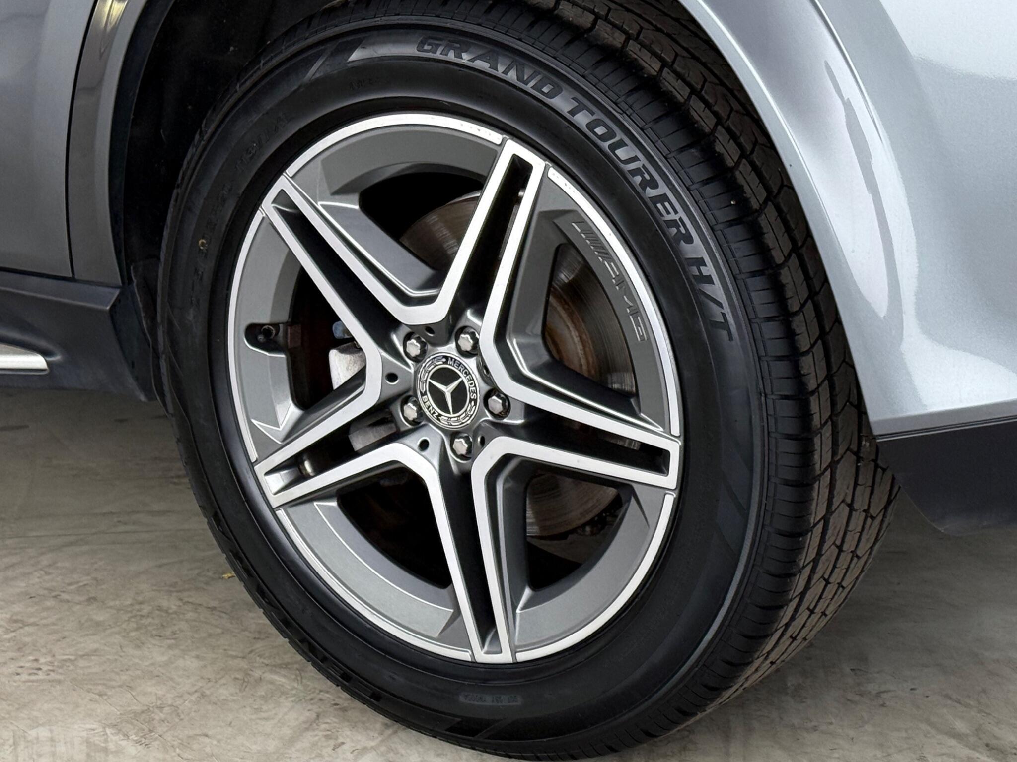 Mercedes-Benz Gle view 9