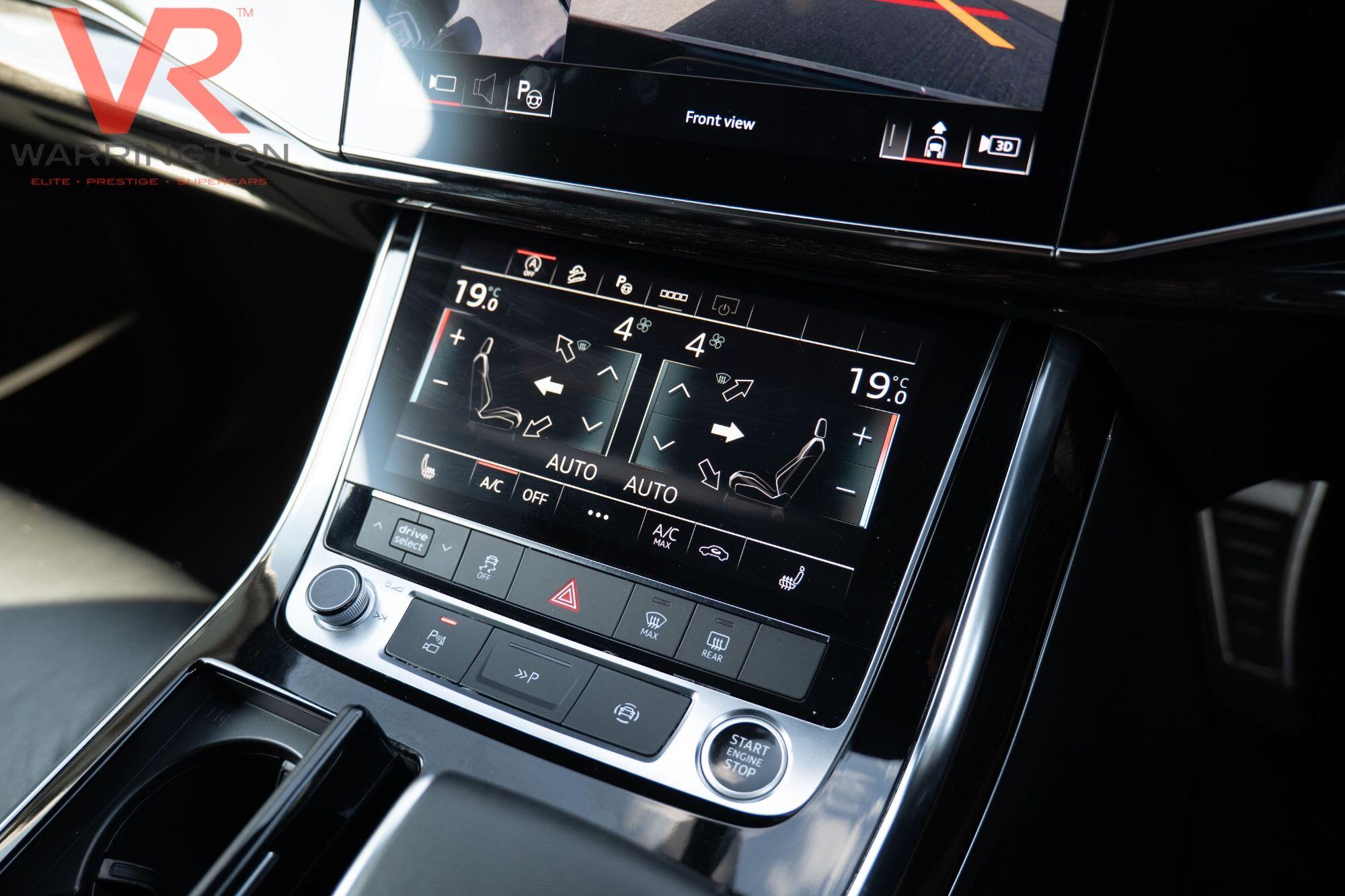 Audi Q7 view 30